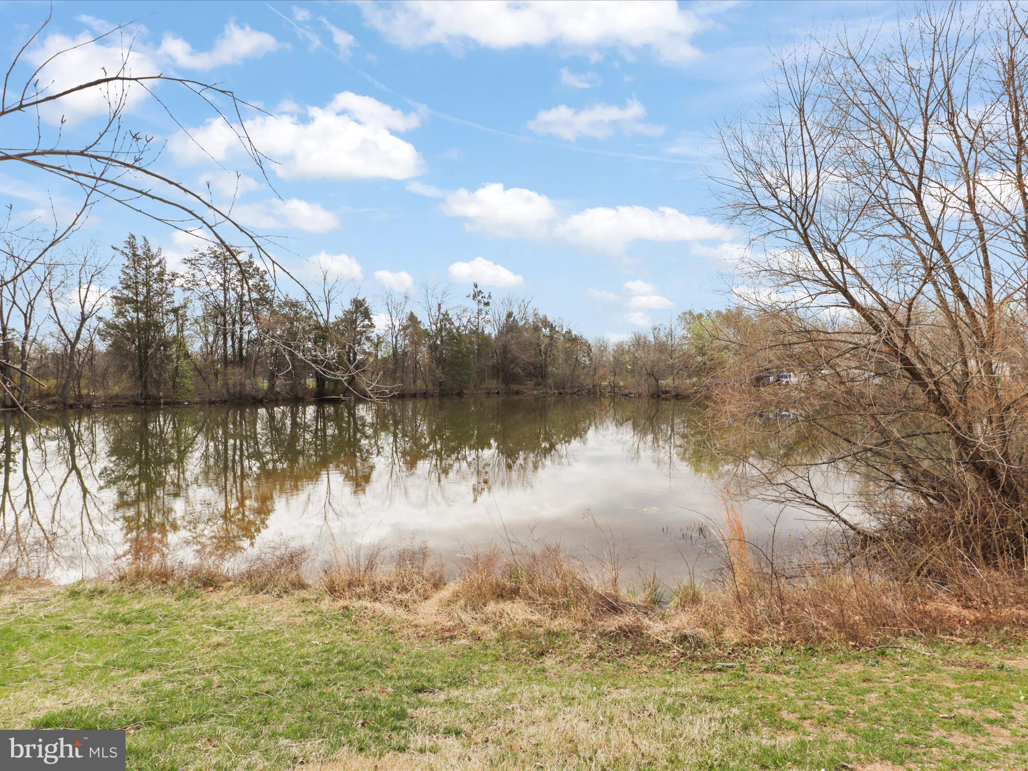 ROBINSON MANOR - Residential Lease
