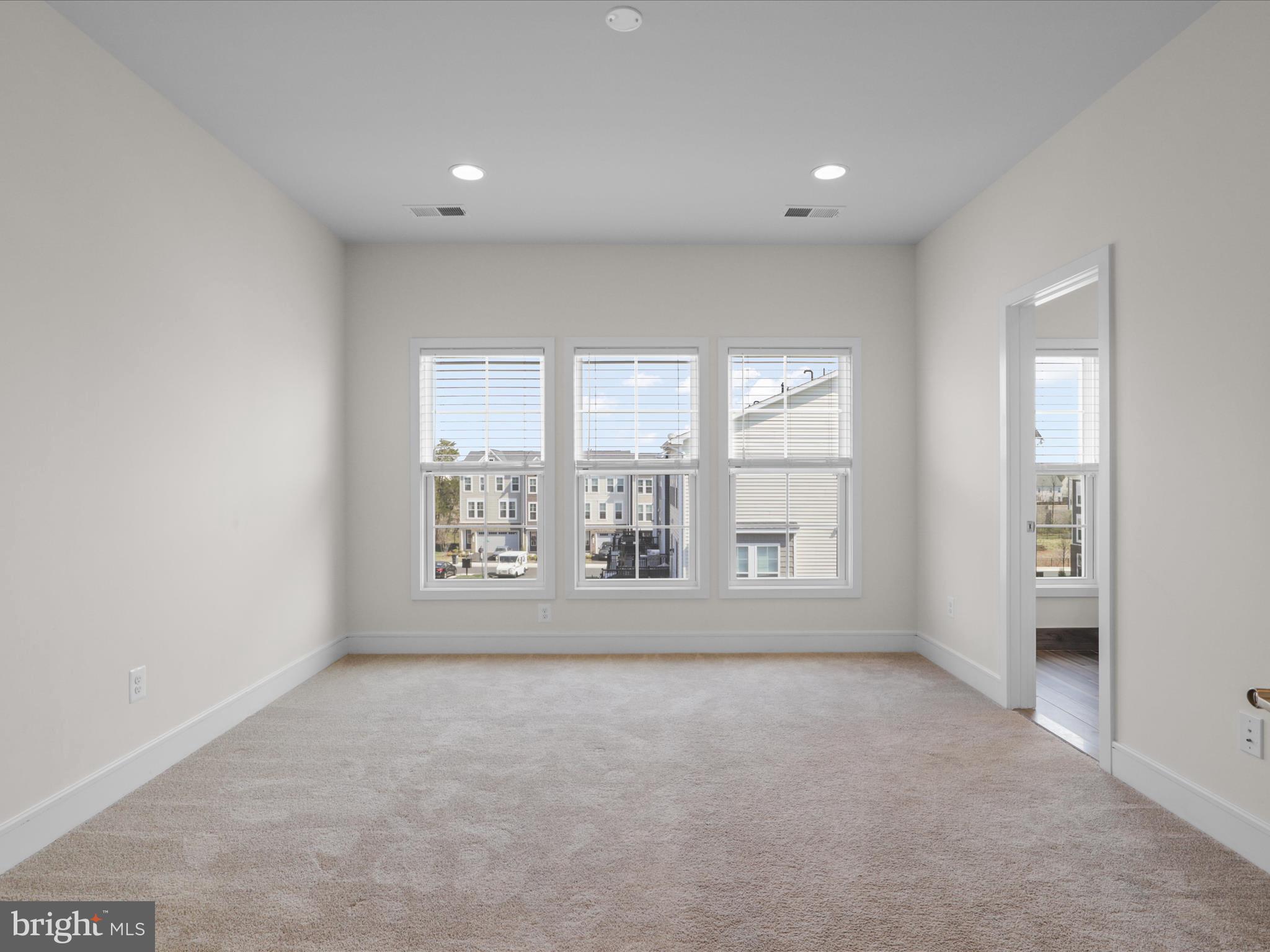 ROBINSON MANOR - Residential Lease