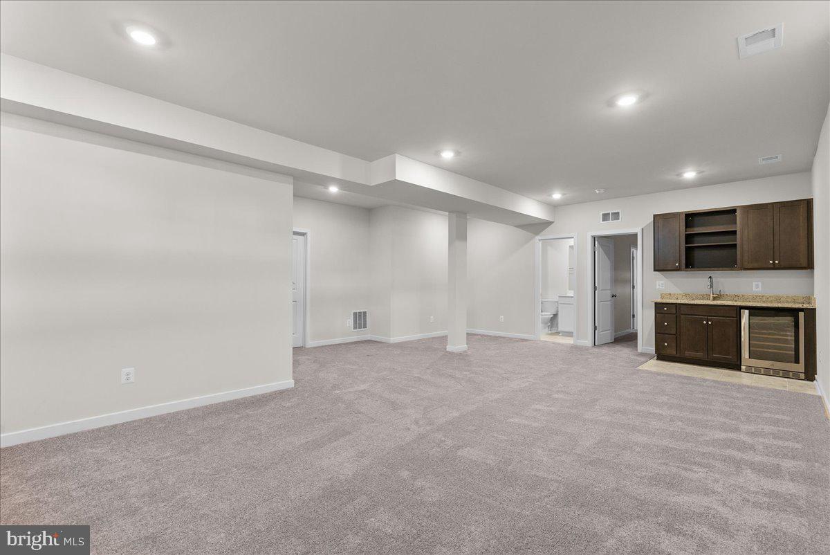 SENSENY VILLAGE - Residential