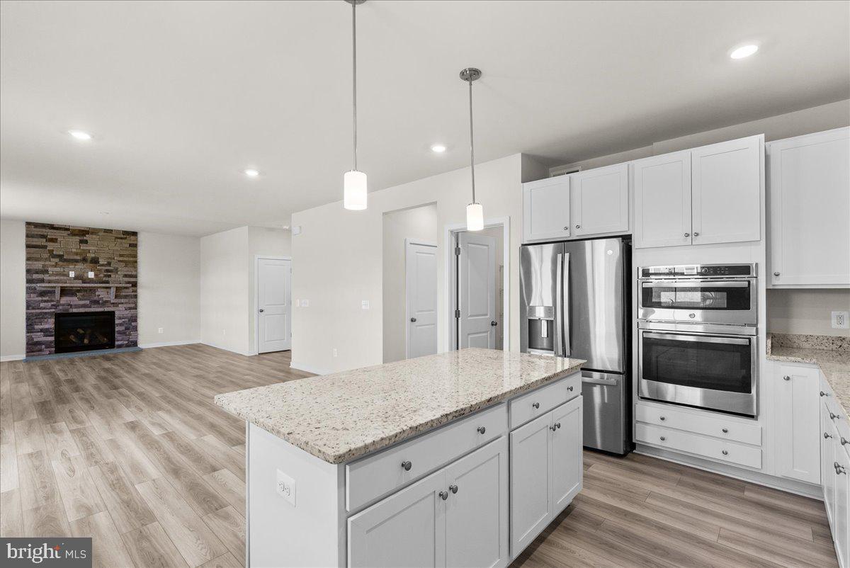 SENSENY VILLAGE - Residential