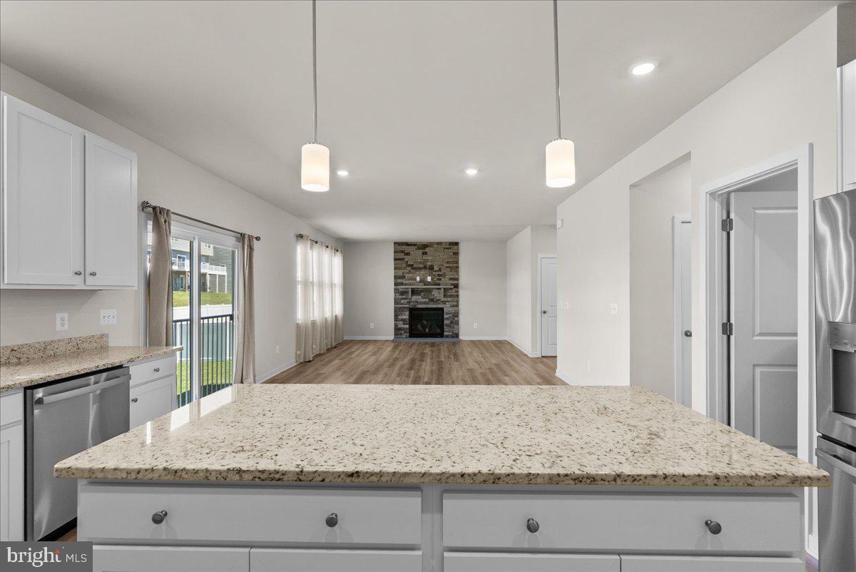 SENSENY VILLAGE - Residential