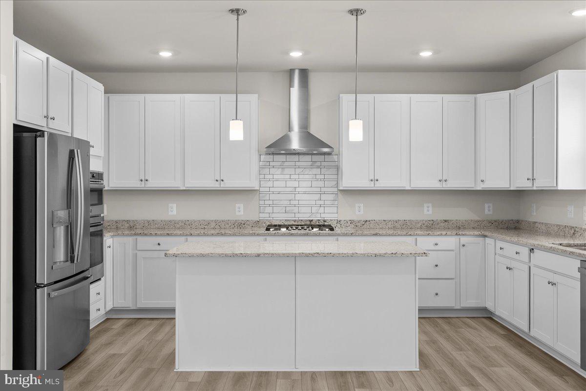 SENSENY VILLAGE - Residential