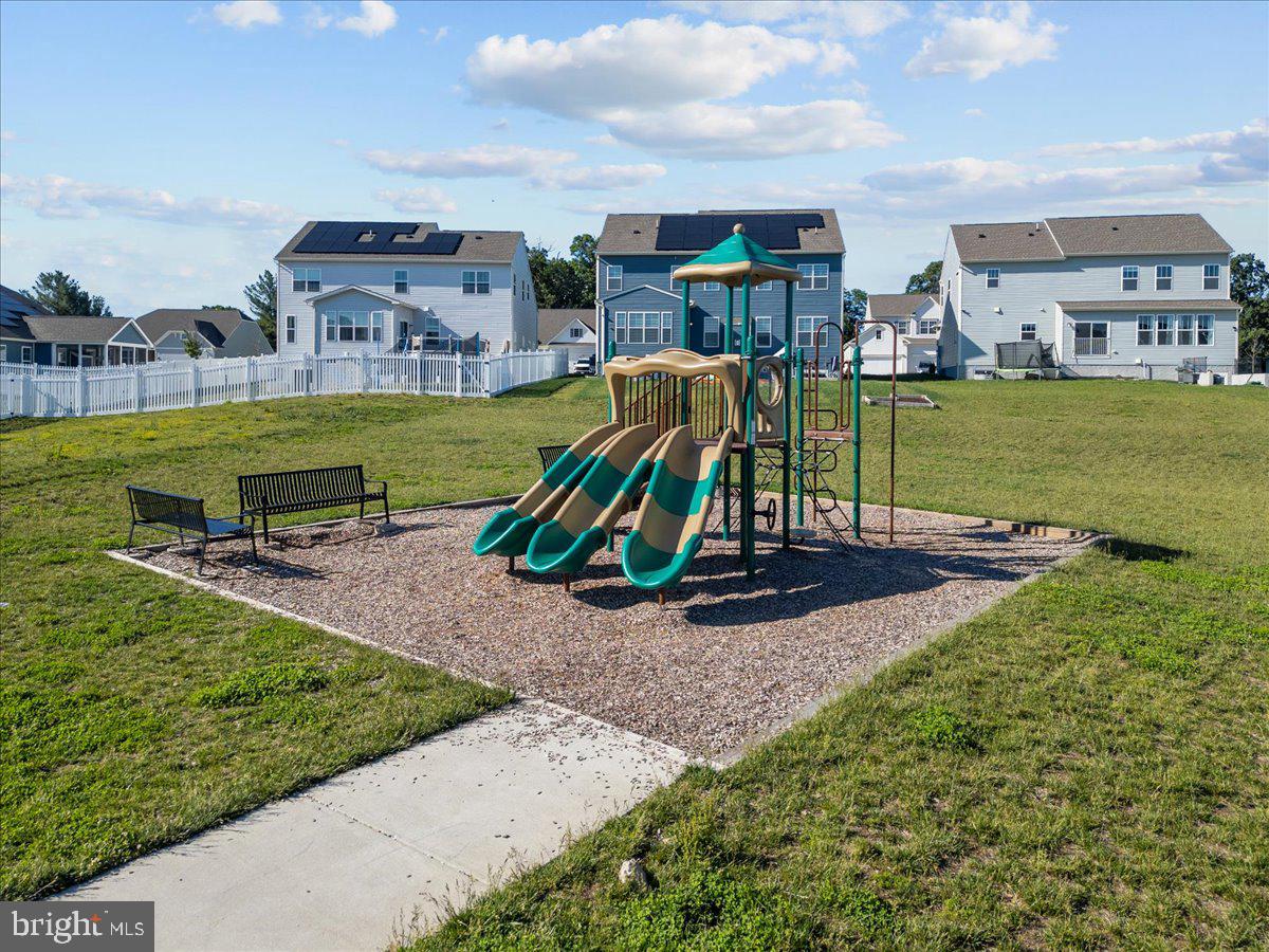 SENSENY VILLAGE - Residential