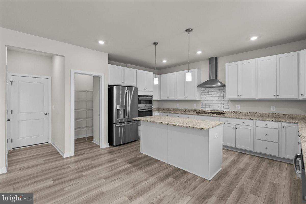 SENSENY VILLAGE - Residential