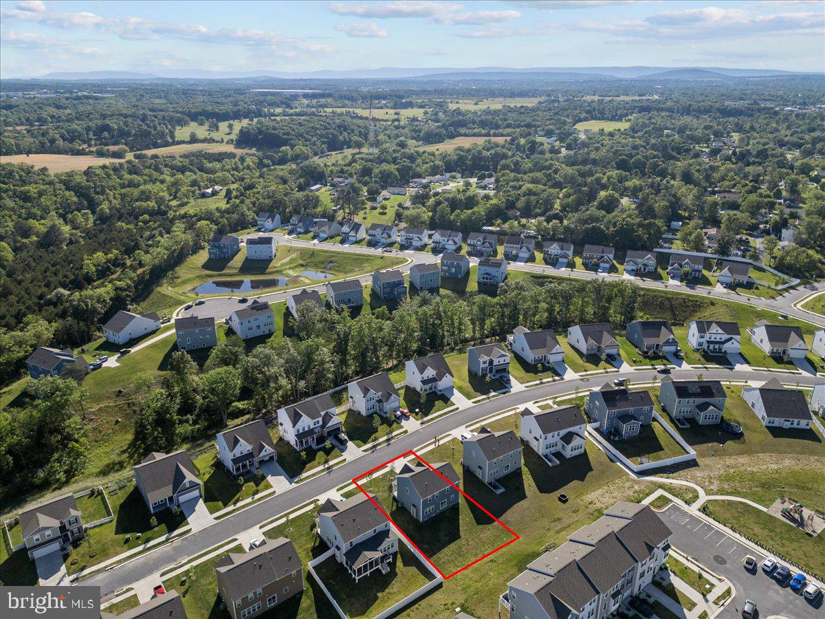 SENSENY VILLAGE - Residential