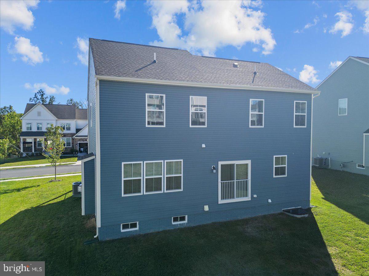 SENSENY VILLAGE - Residential