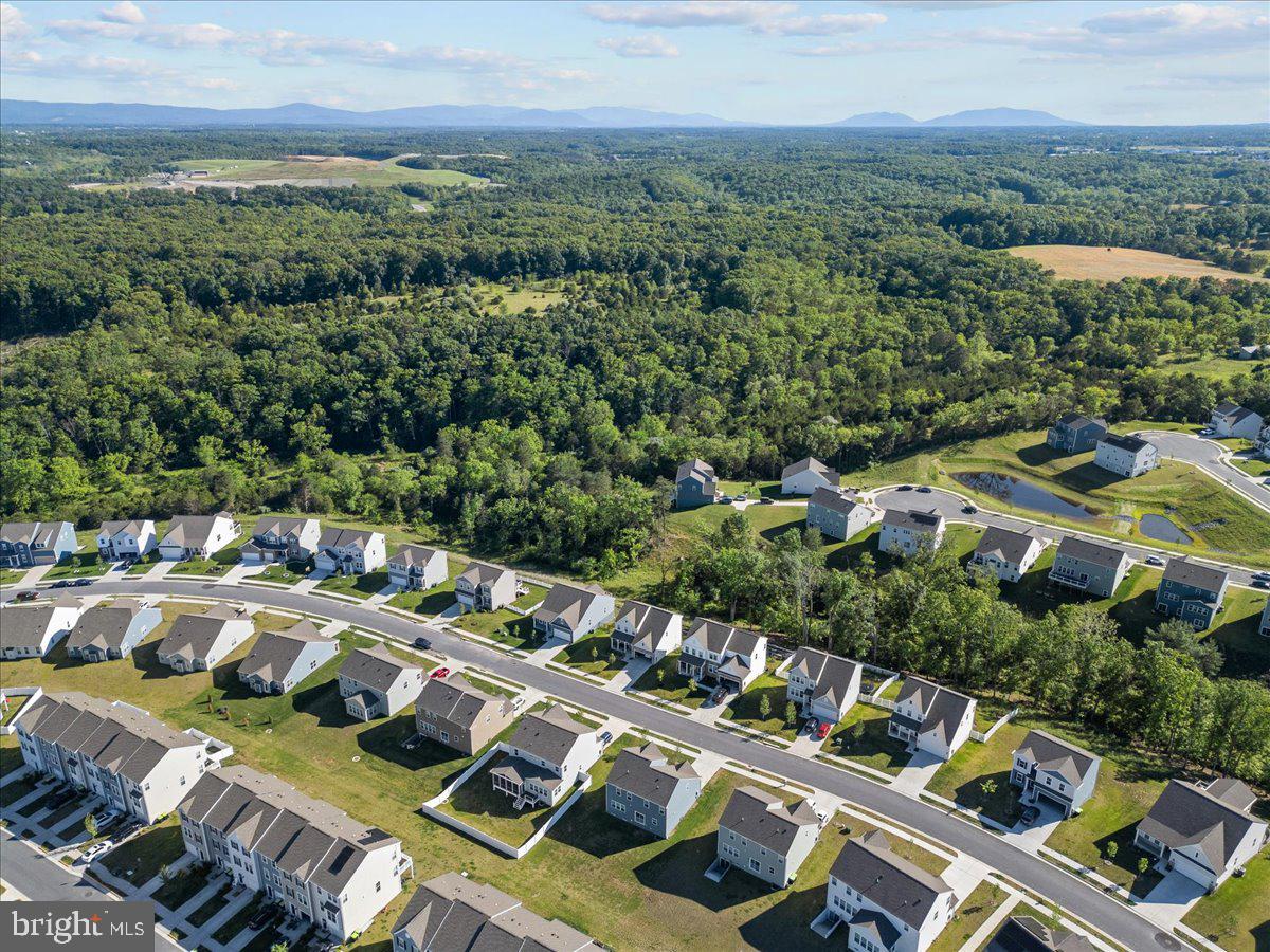 SENSENY VILLAGE - Residential