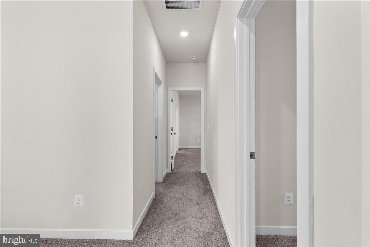 SENSENY VILLAGE - Residential