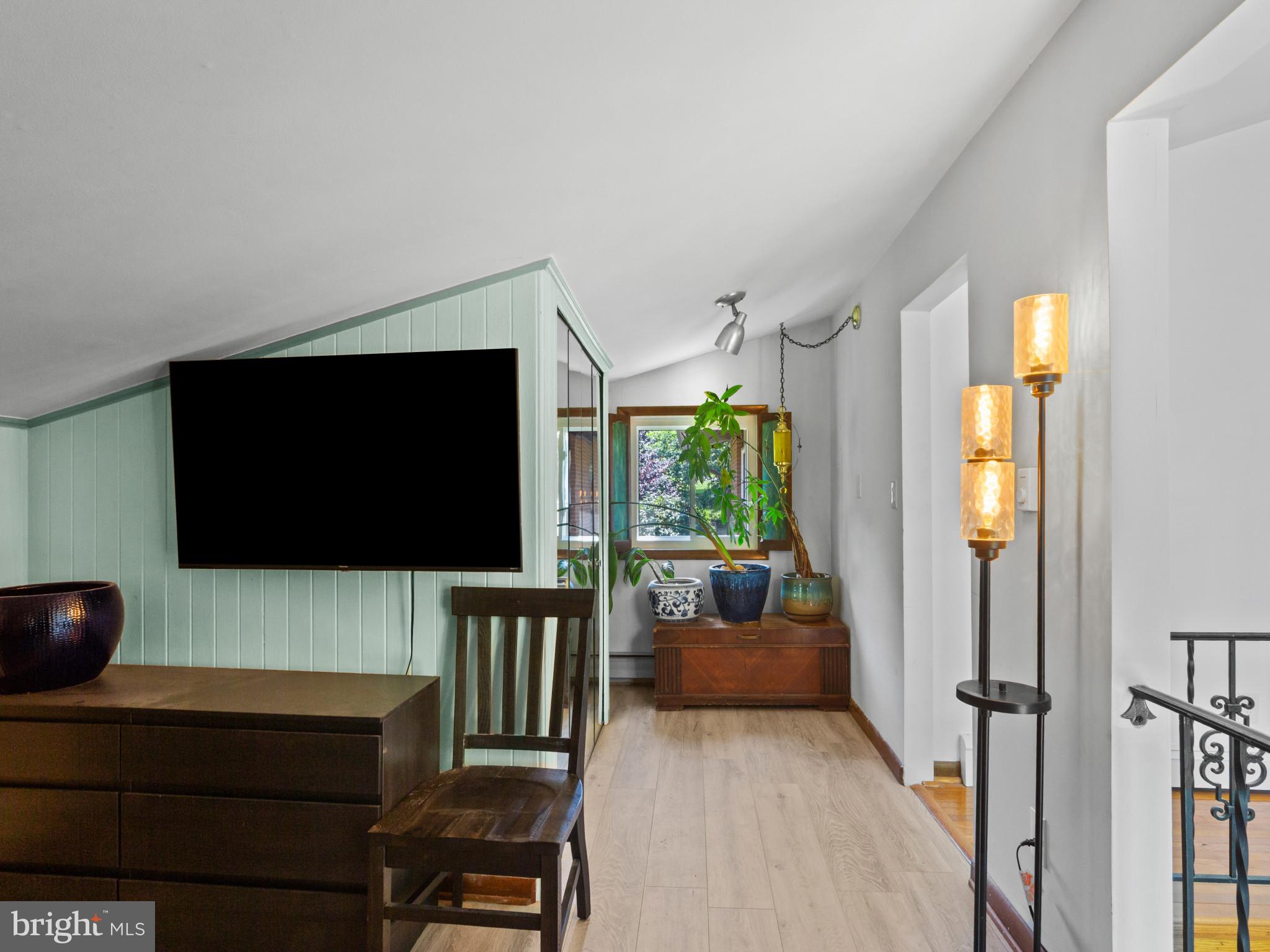 BARNABY VILLAGE - Residential
