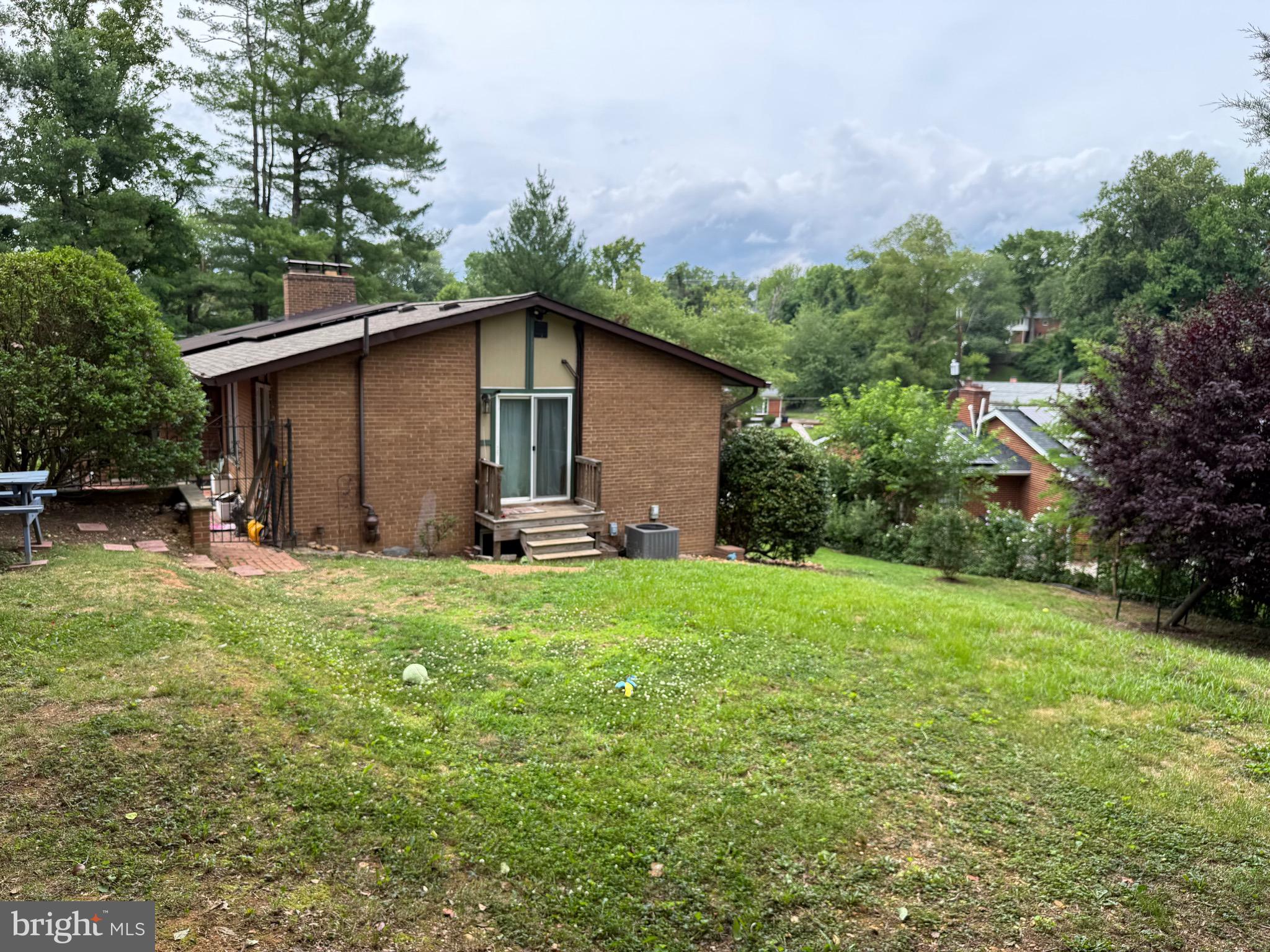 BARNABY VILLAGE - Residential