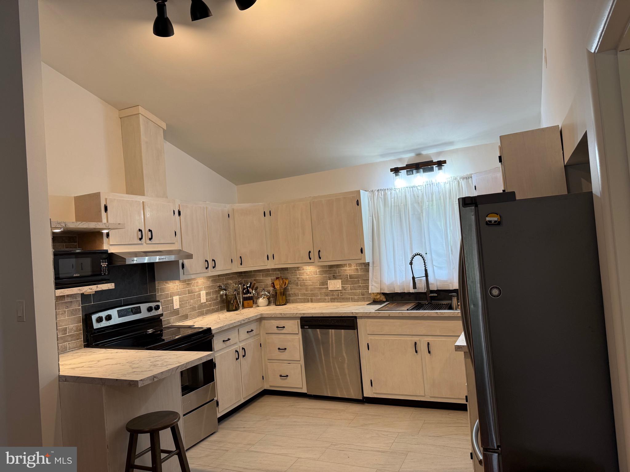 BARNABY VILLAGE - Residential