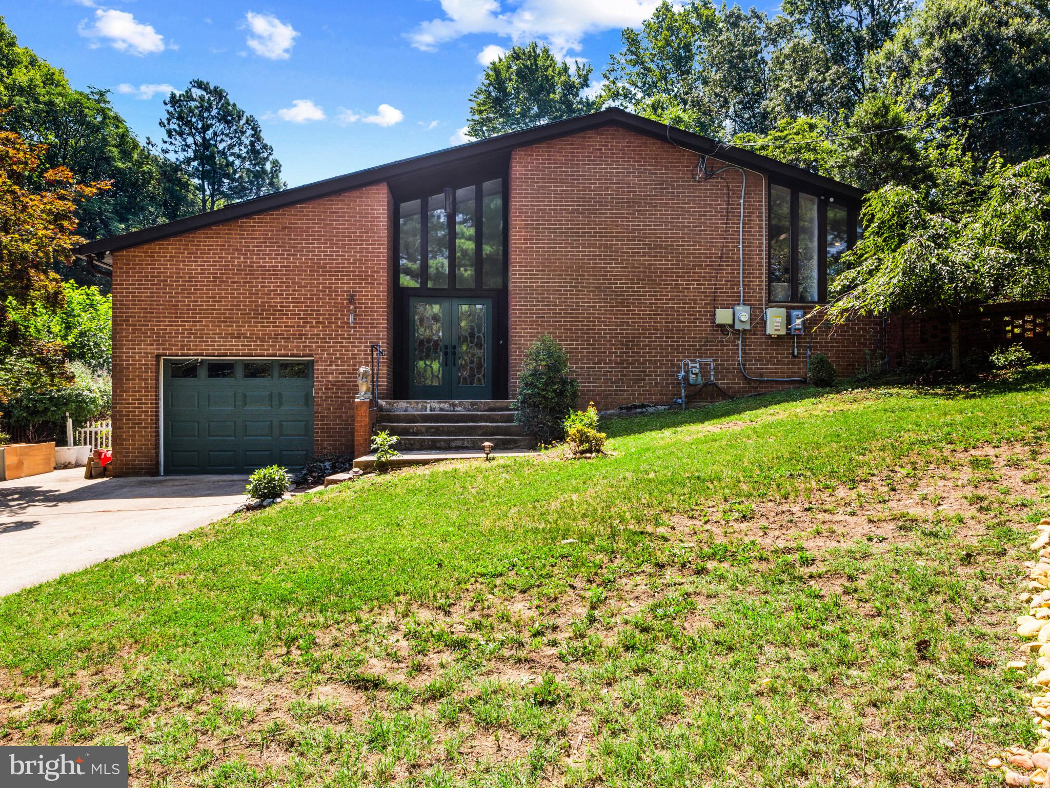 BARNABY VILLAGE - Residential