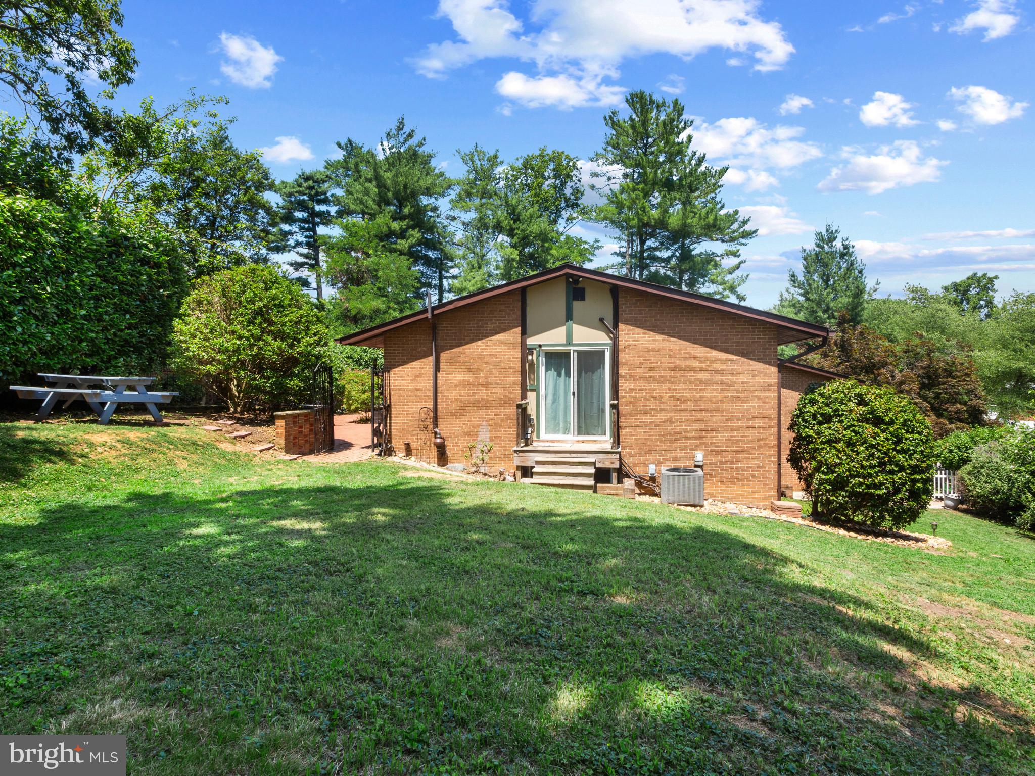 BARNABY VILLAGE - Residential