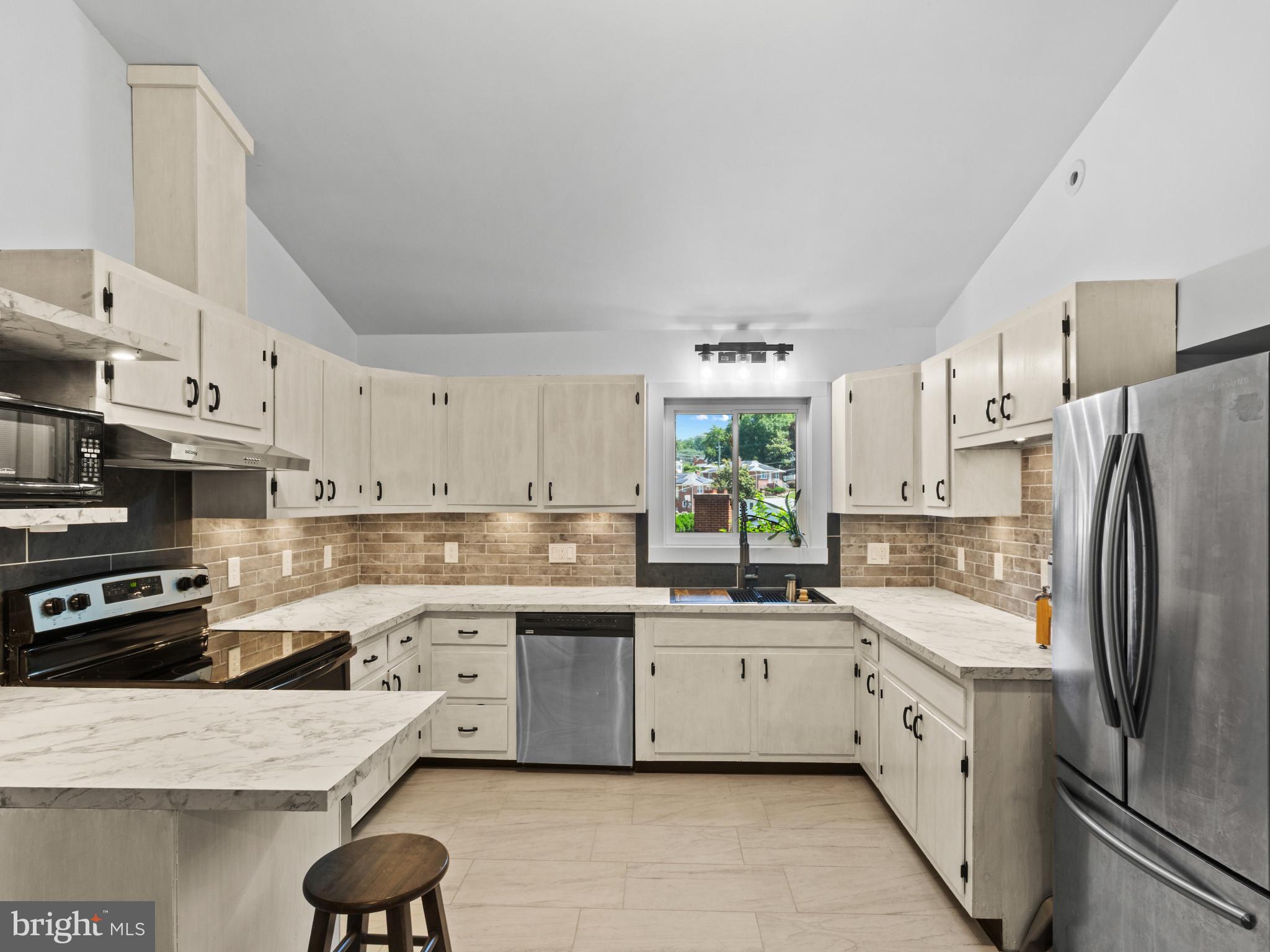BARNABY VILLAGE - Residential