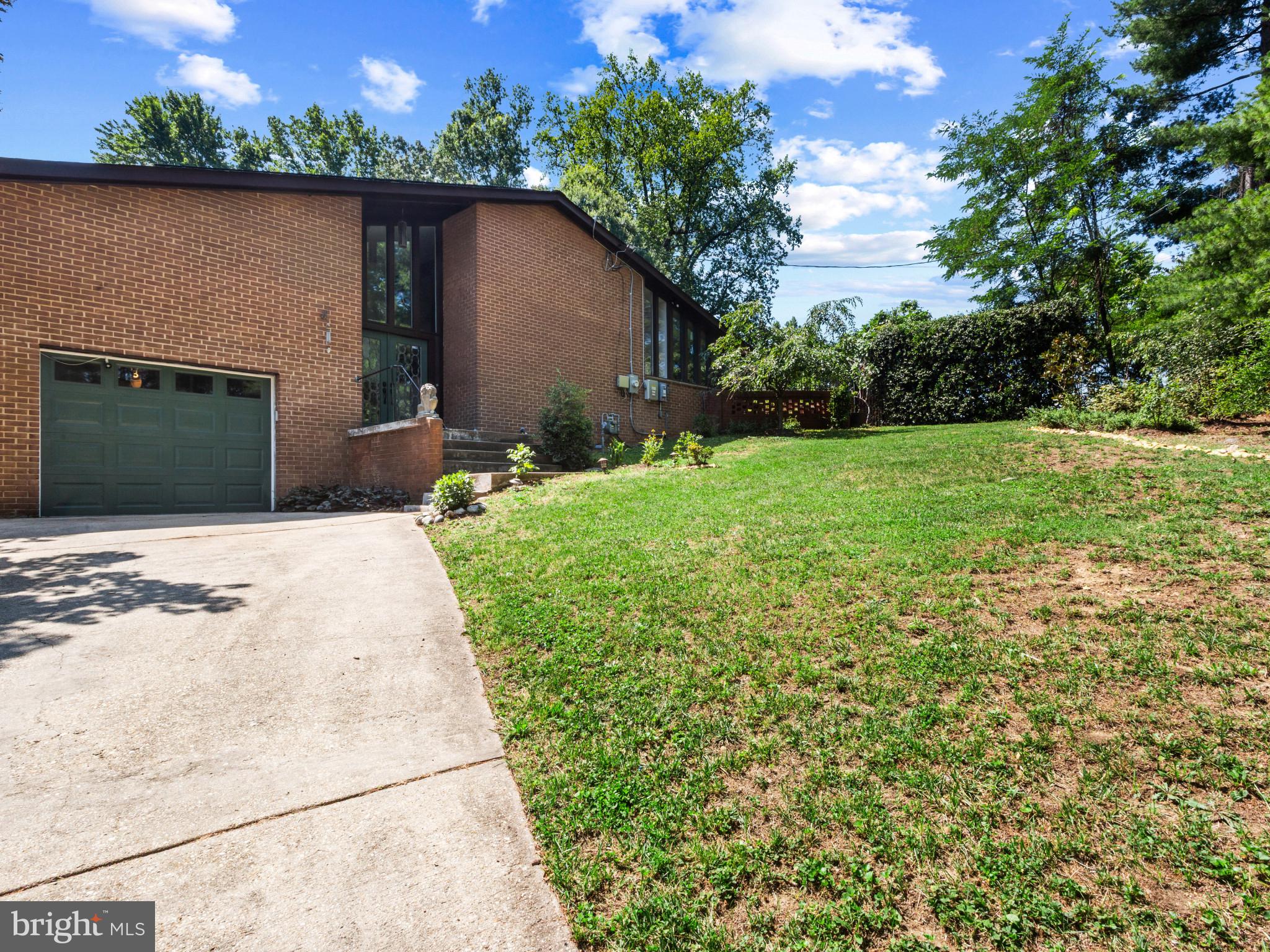 BARNABY VILLAGE - Residential