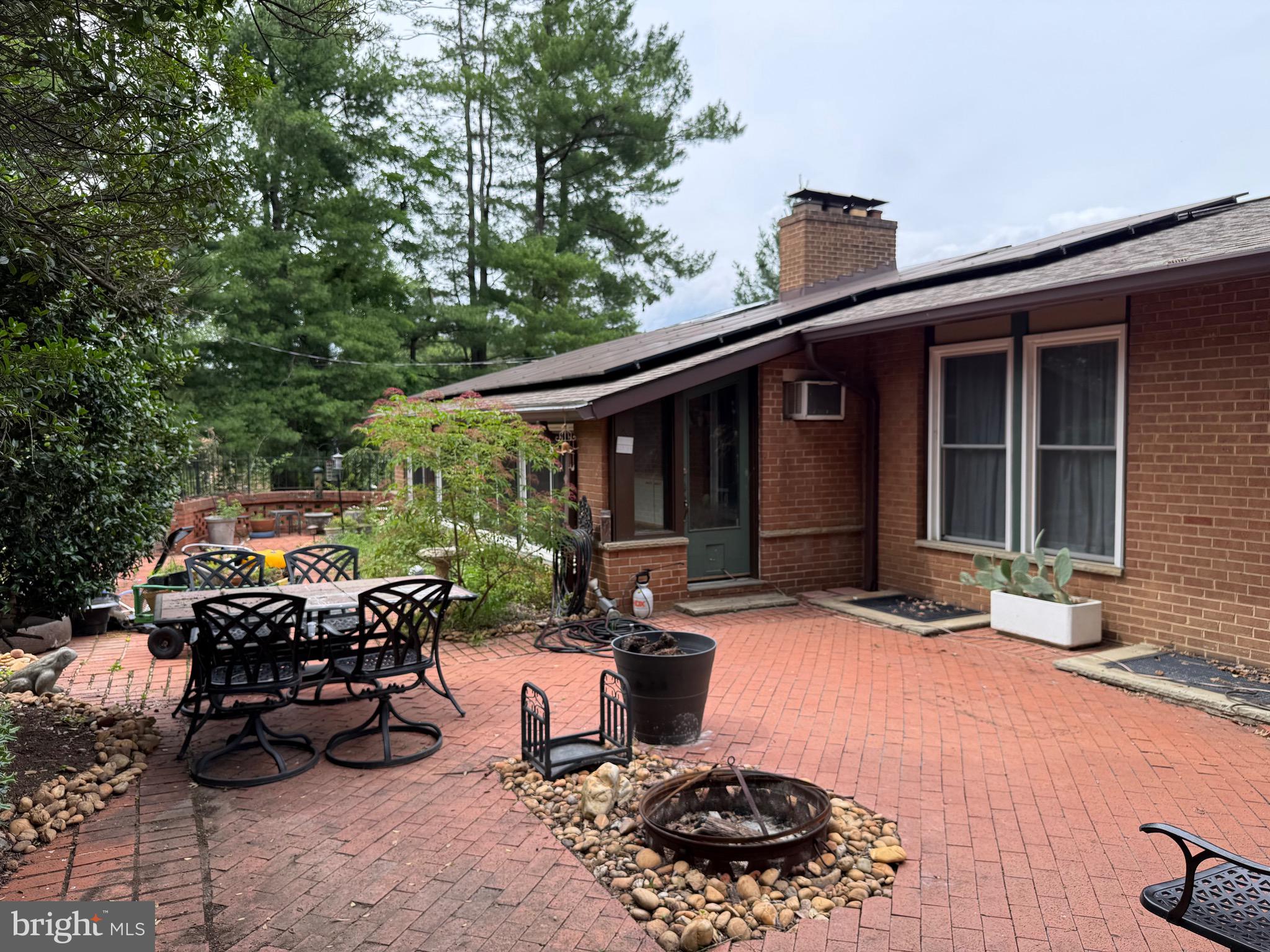 BARNABY VILLAGE - Residential