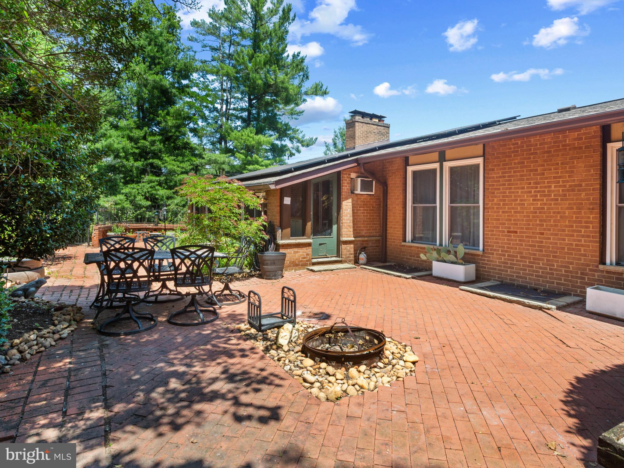 BARNABY VILLAGE - Residential