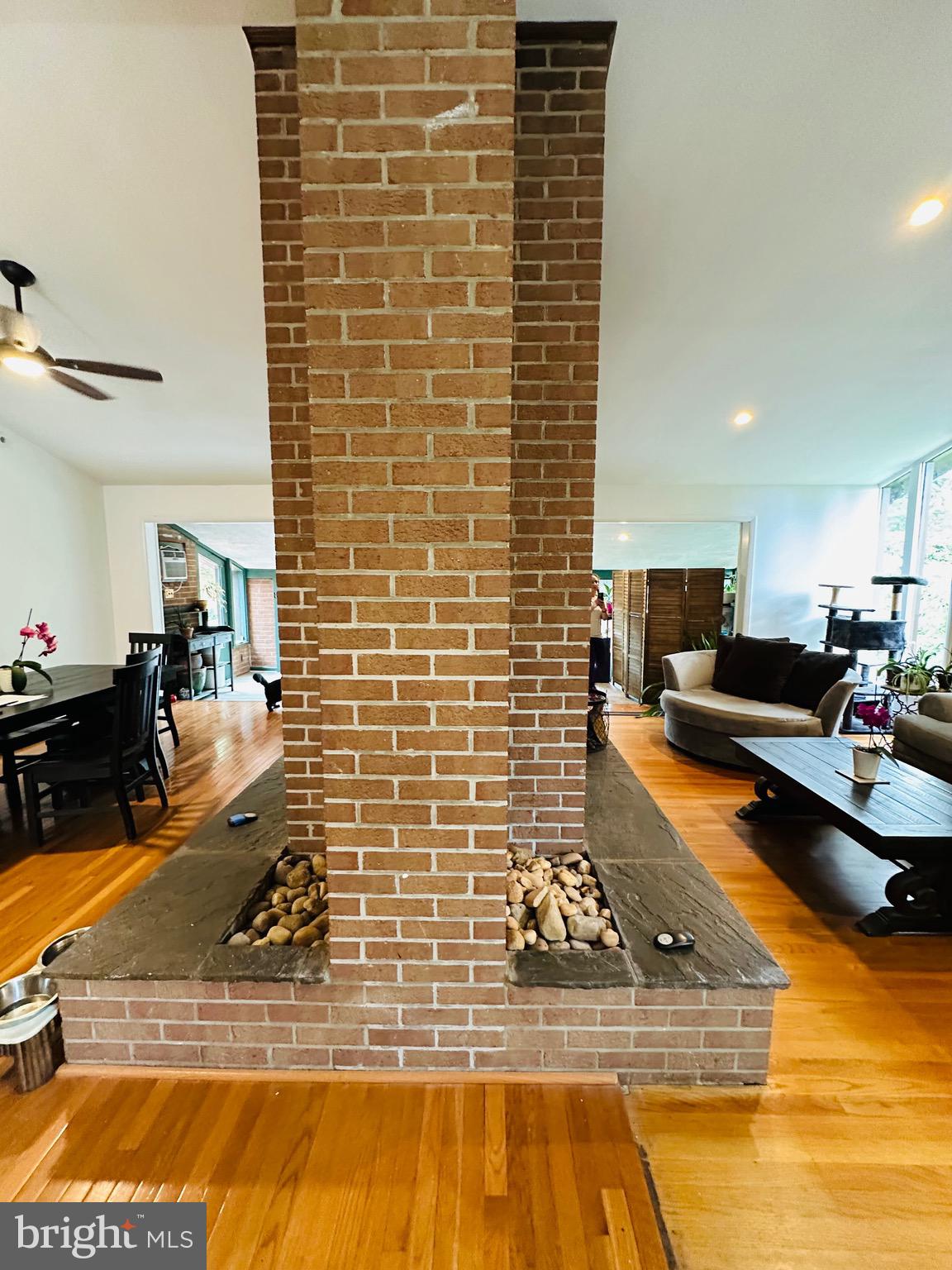 BARNABY VILLAGE - Residential