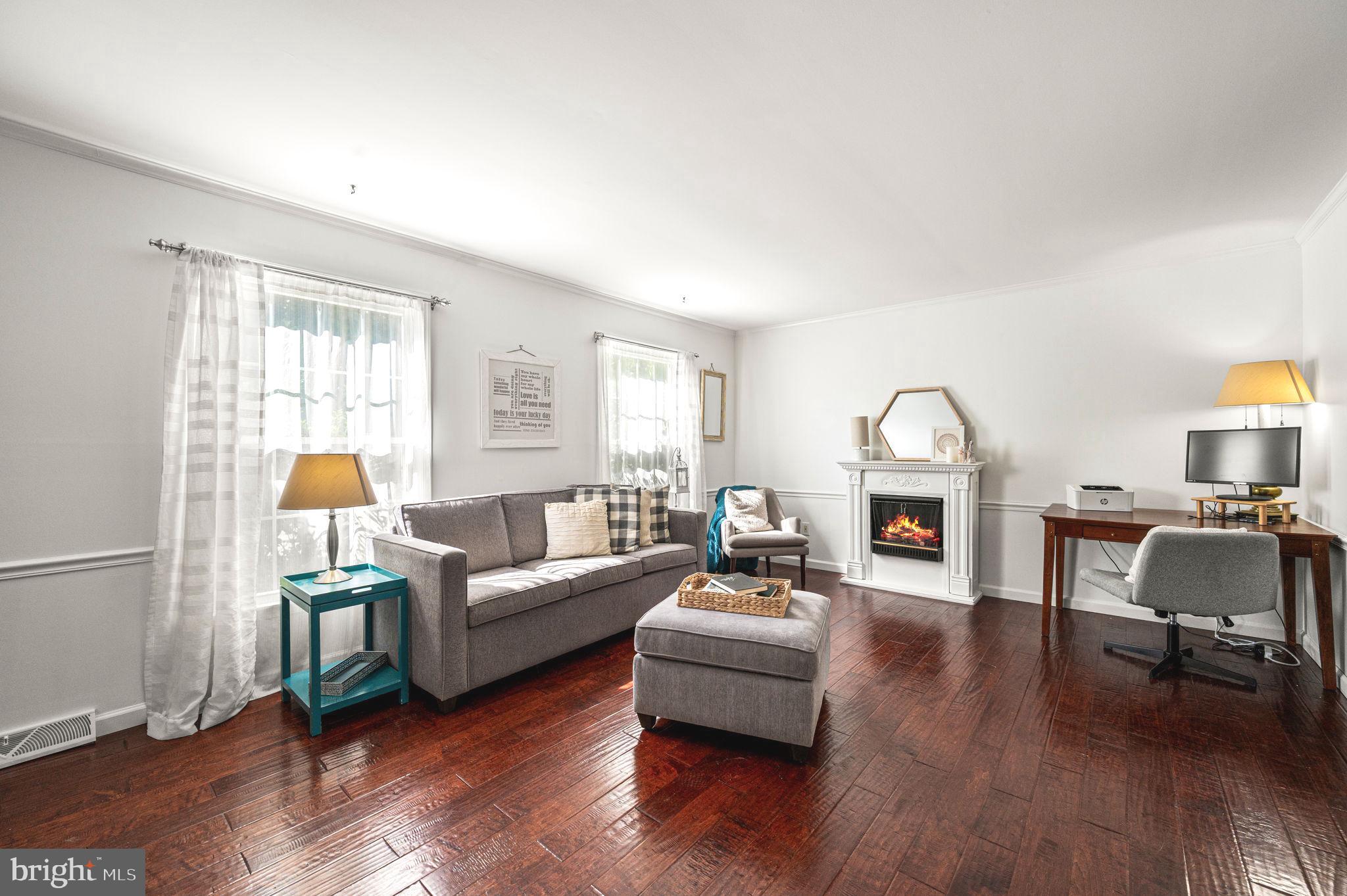 IVY WOODS - Residential
