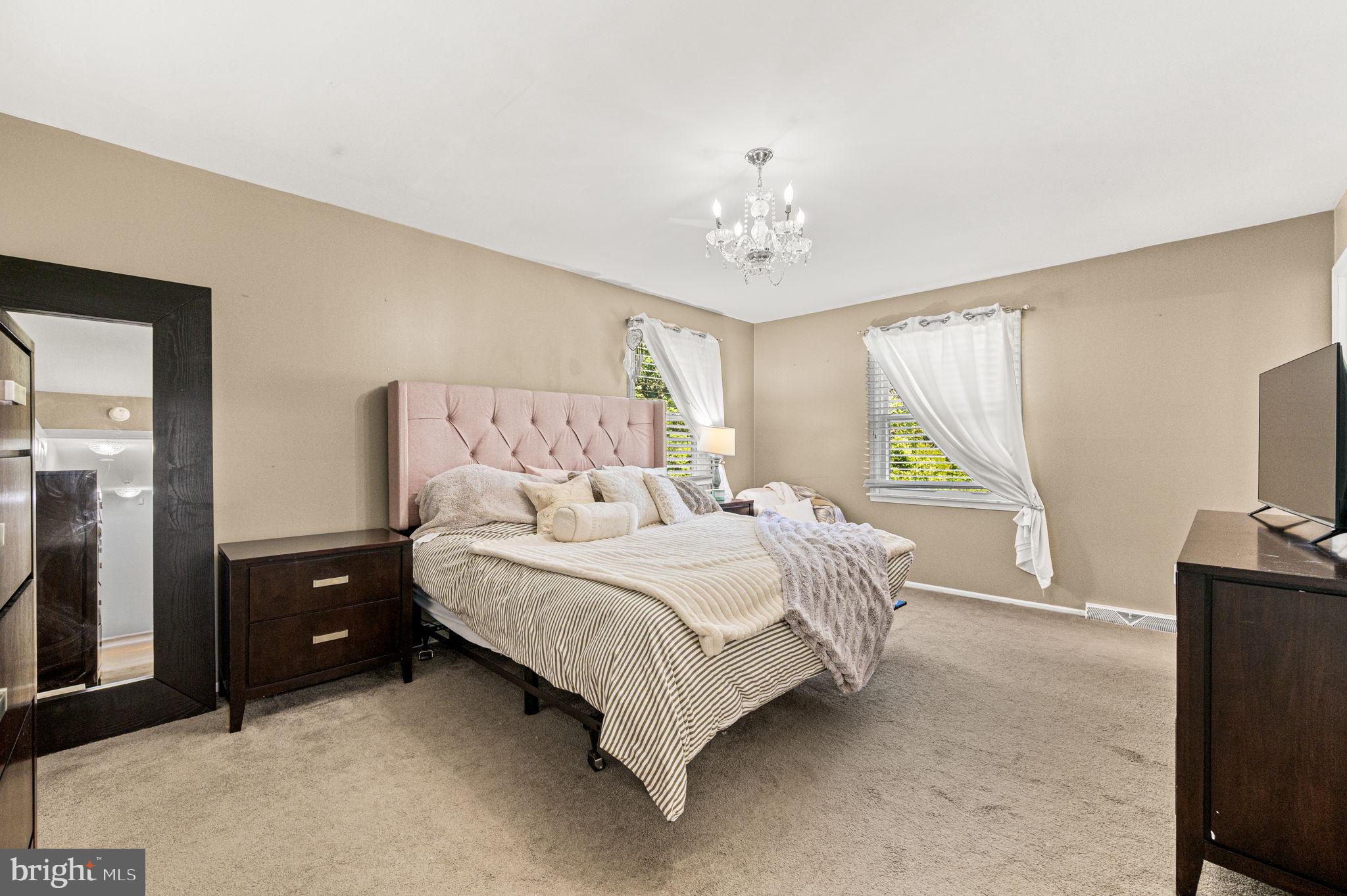 IVY WOODS - Residential