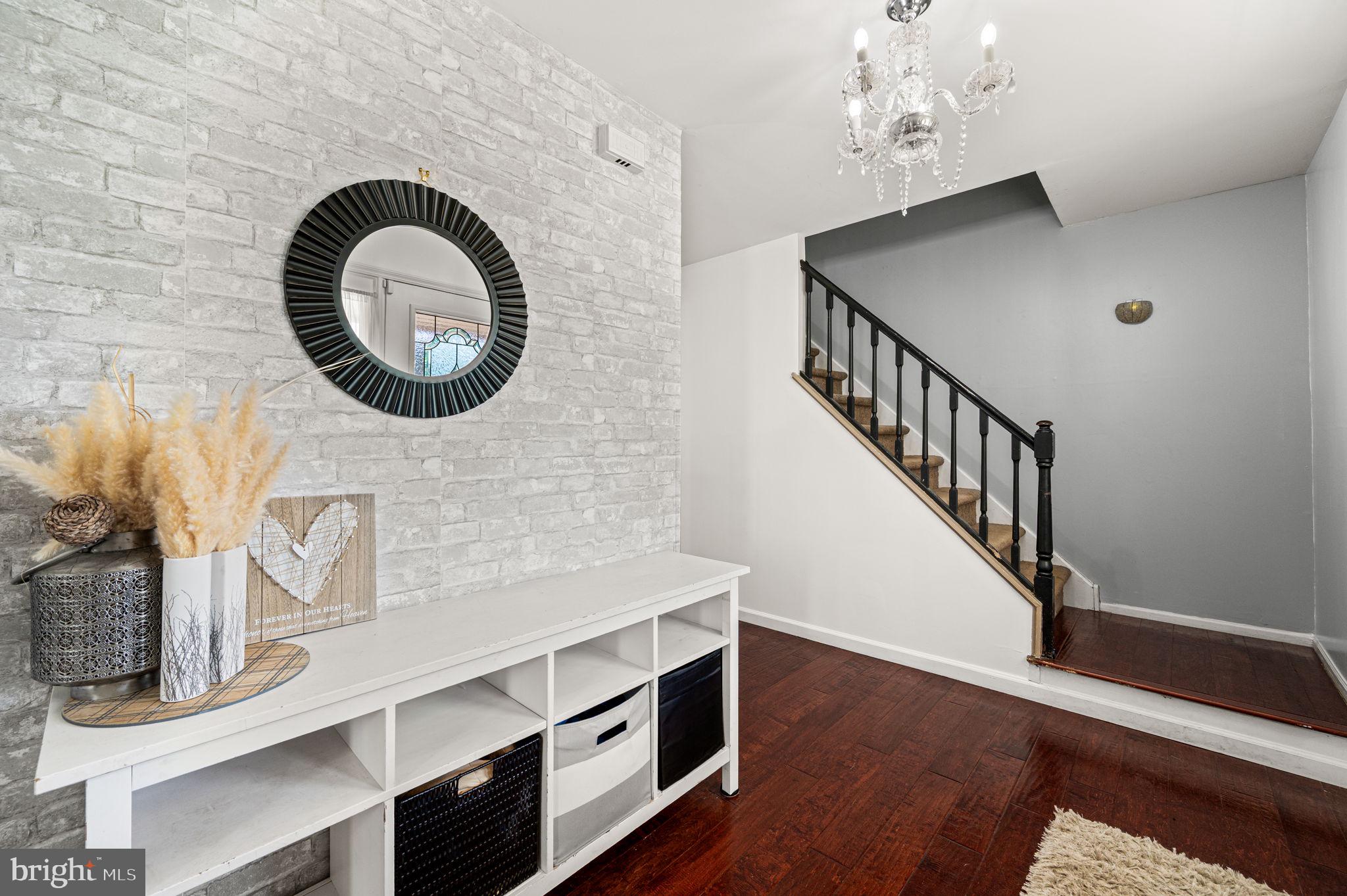 IVY WOODS - Residential