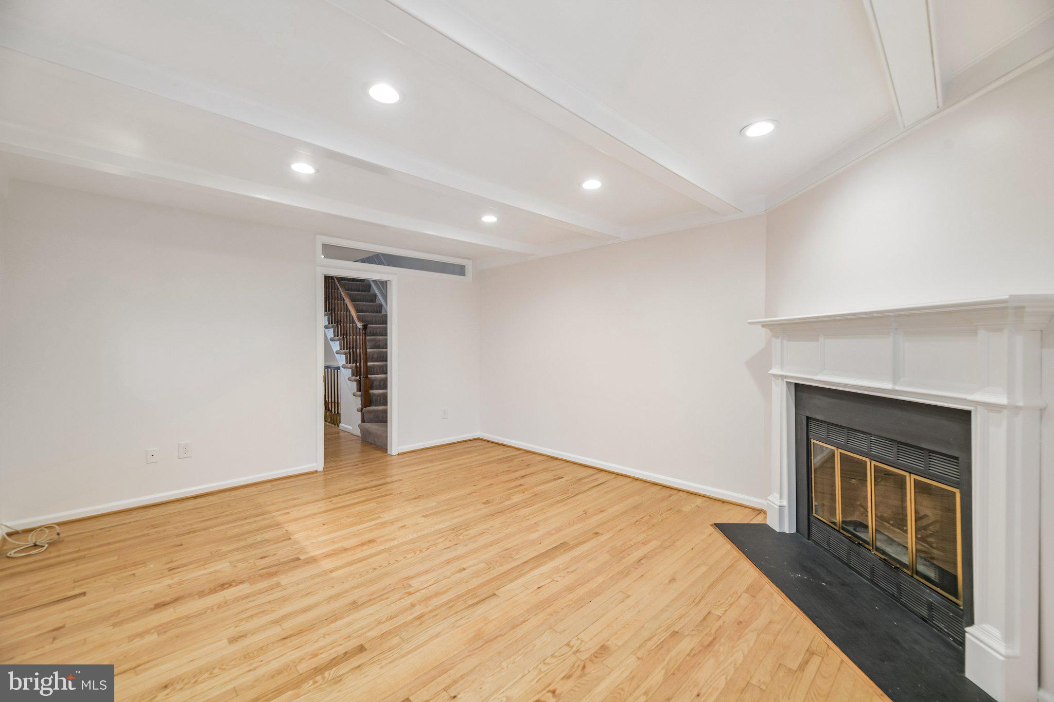 TUCKERMAN STATION - Residential