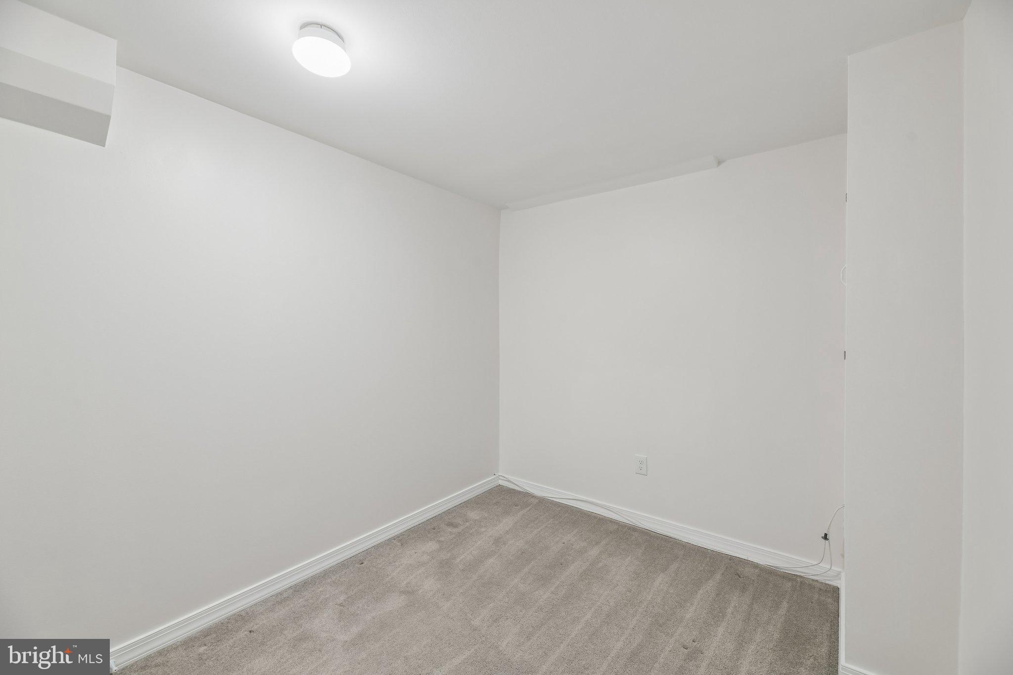 TUCKERMAN STATION - Residential