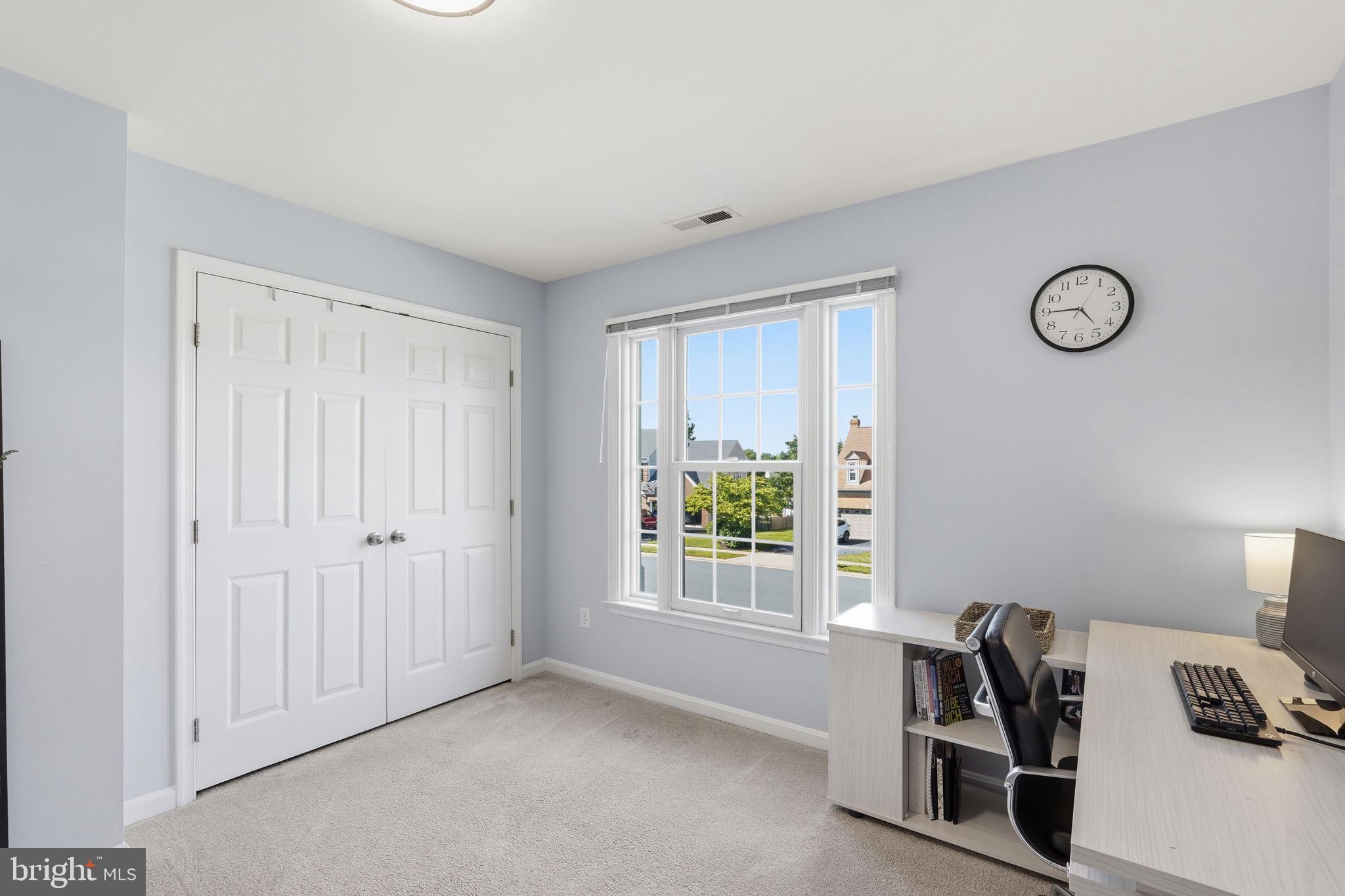 ASHBURN FARM - Residential