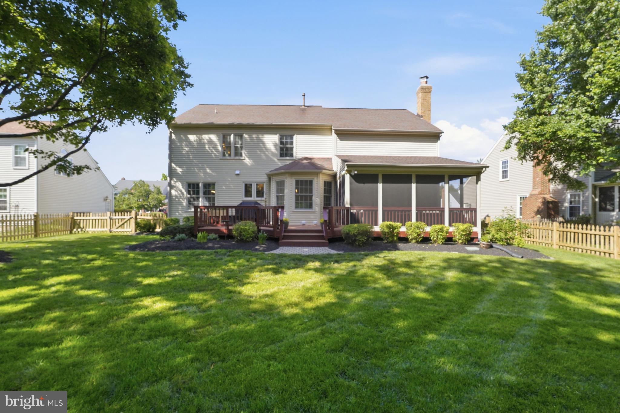 ASHBURN FARM - Residential