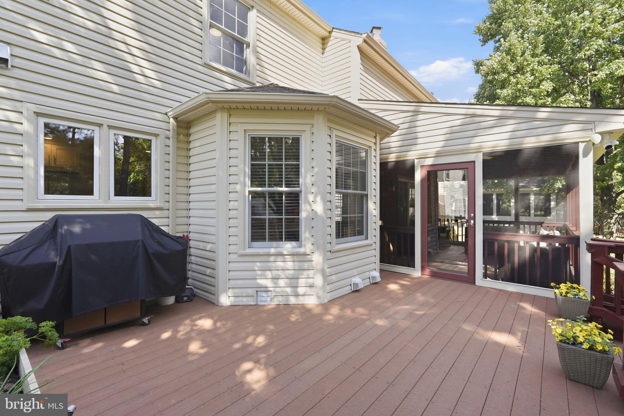 ASHBURN FARM - Residential