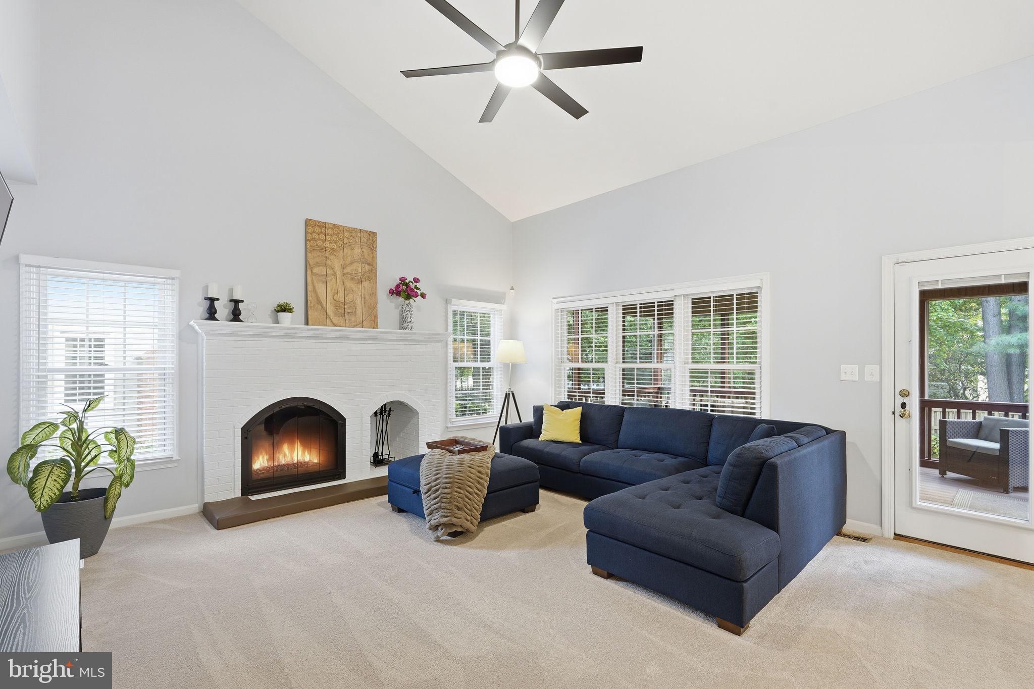 ASHBURN FARM - Residential