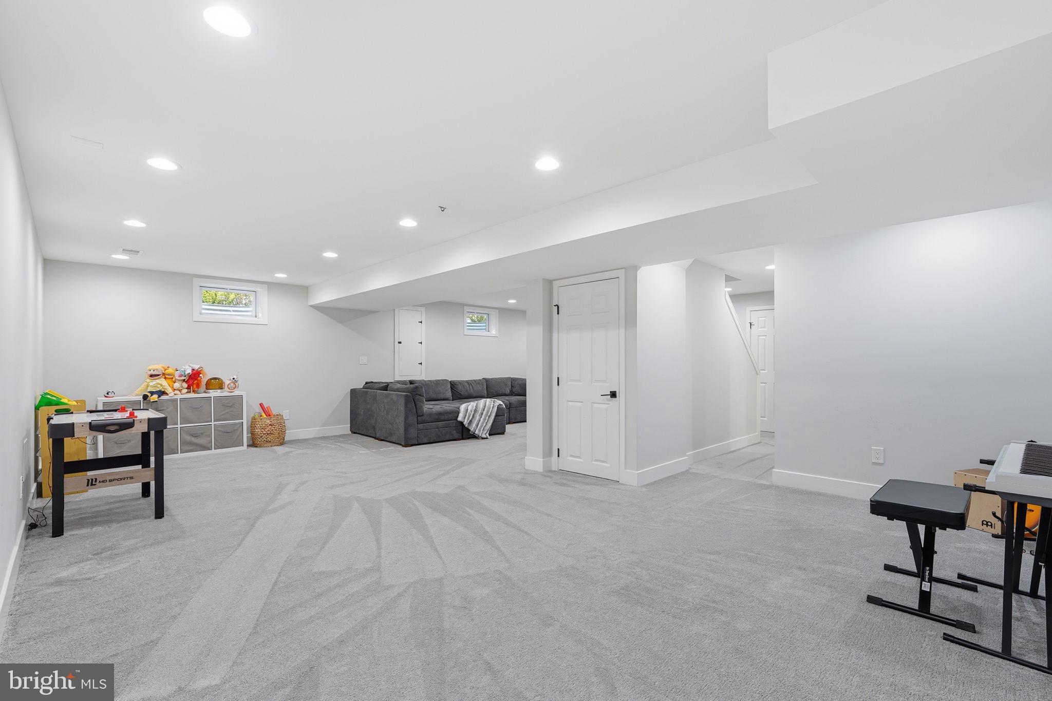ASHBURN FARM - Residential