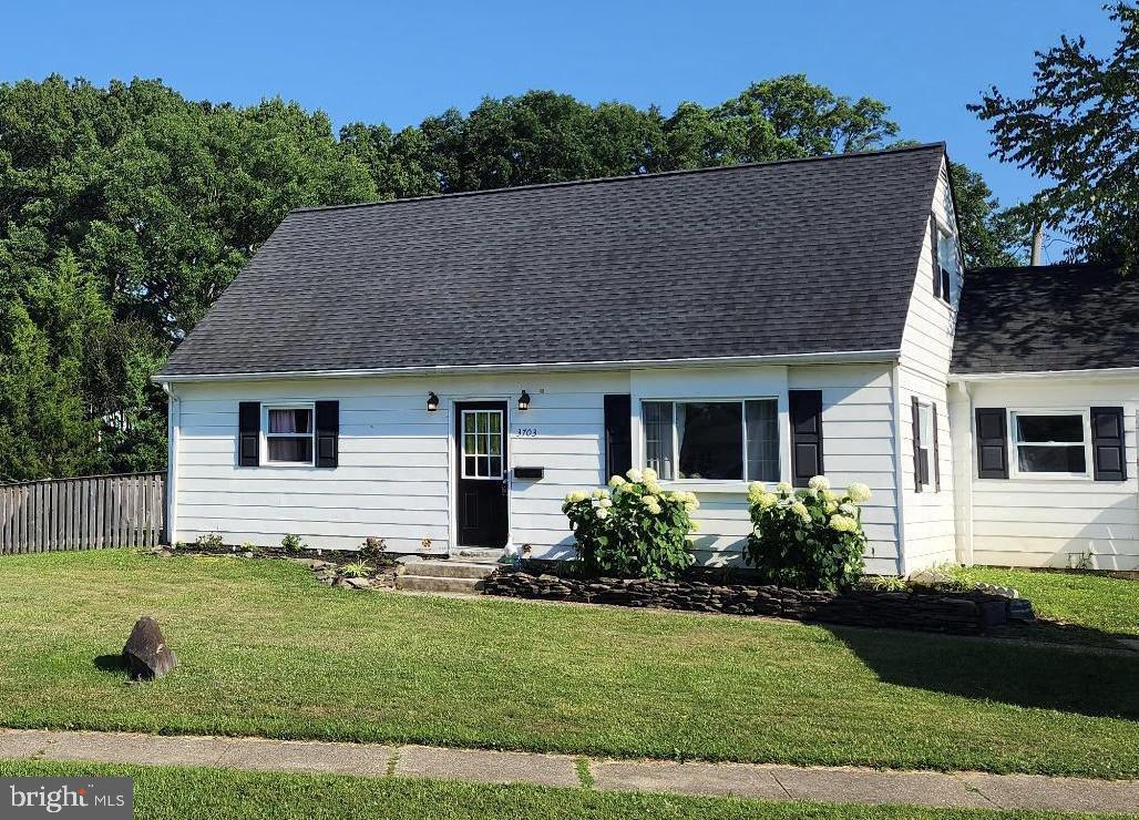 BOWLEYS QUARTERS - Residential