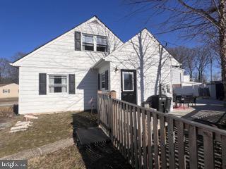 BOWLEYS QUARTERS - Residential