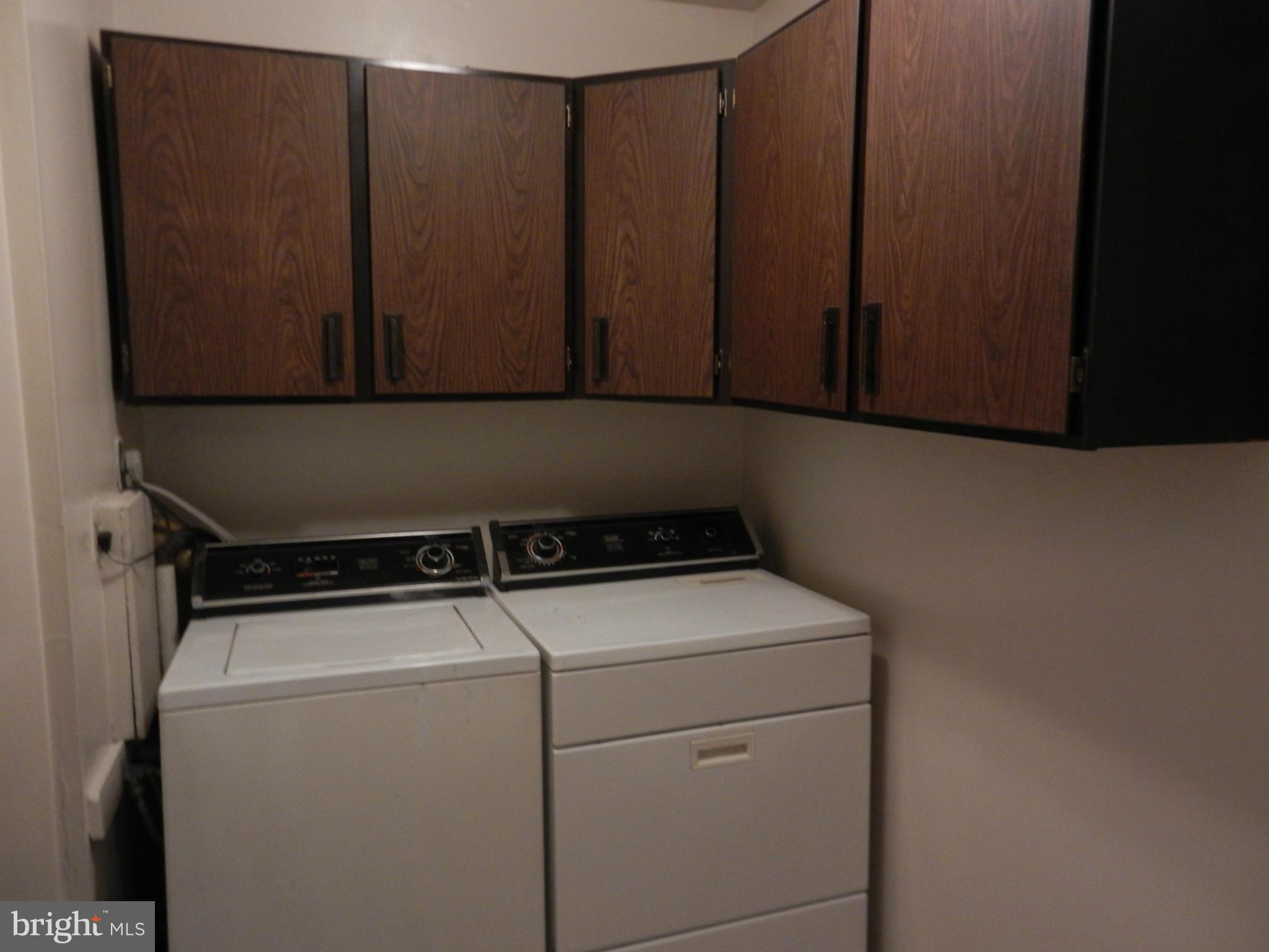HICKORY HILLS CONDOMINIUMS - Residential Lease