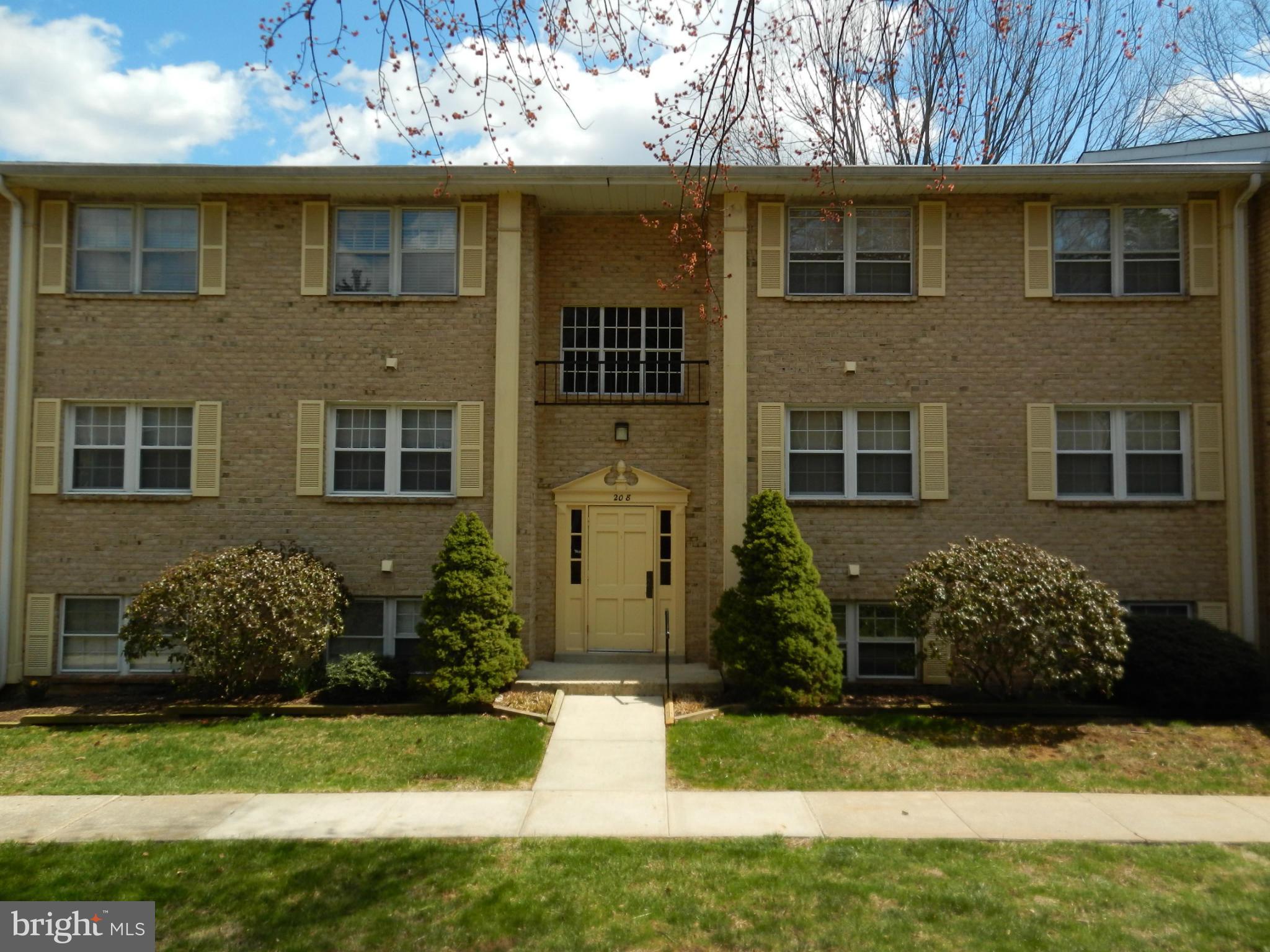 HICKORY HILLS CONDOMINIUMS - Residential Lease