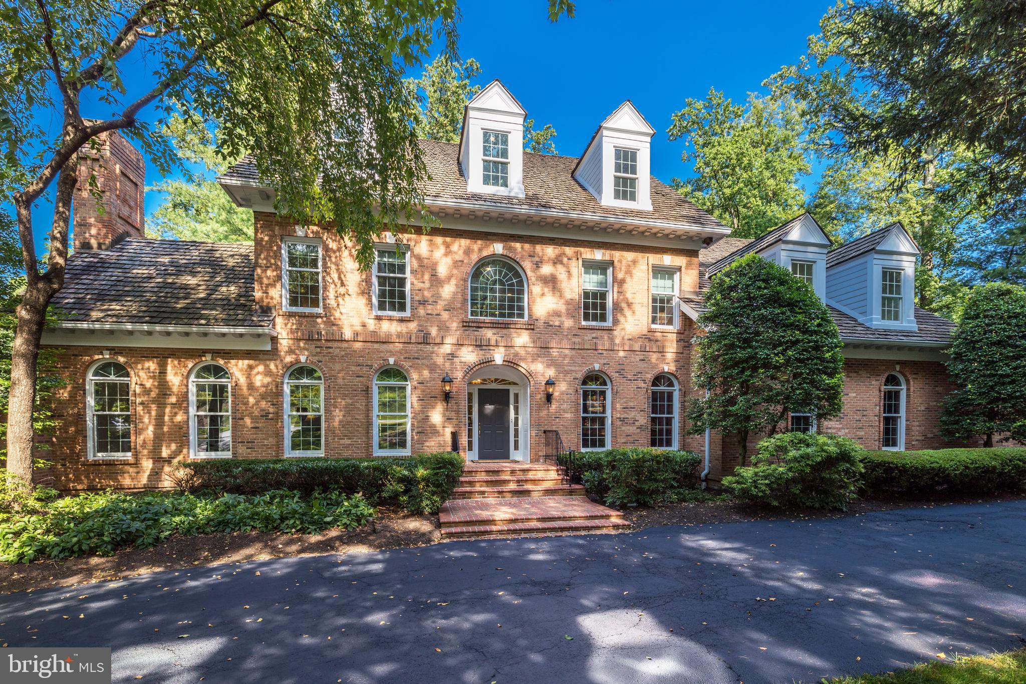 Truly lovely Georgian colonial in park like setting with pool *