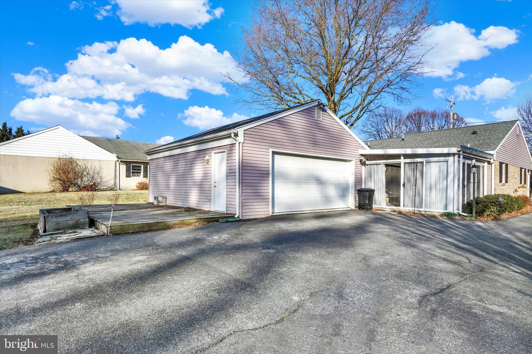 MANHEIM BOROUGH - Residential