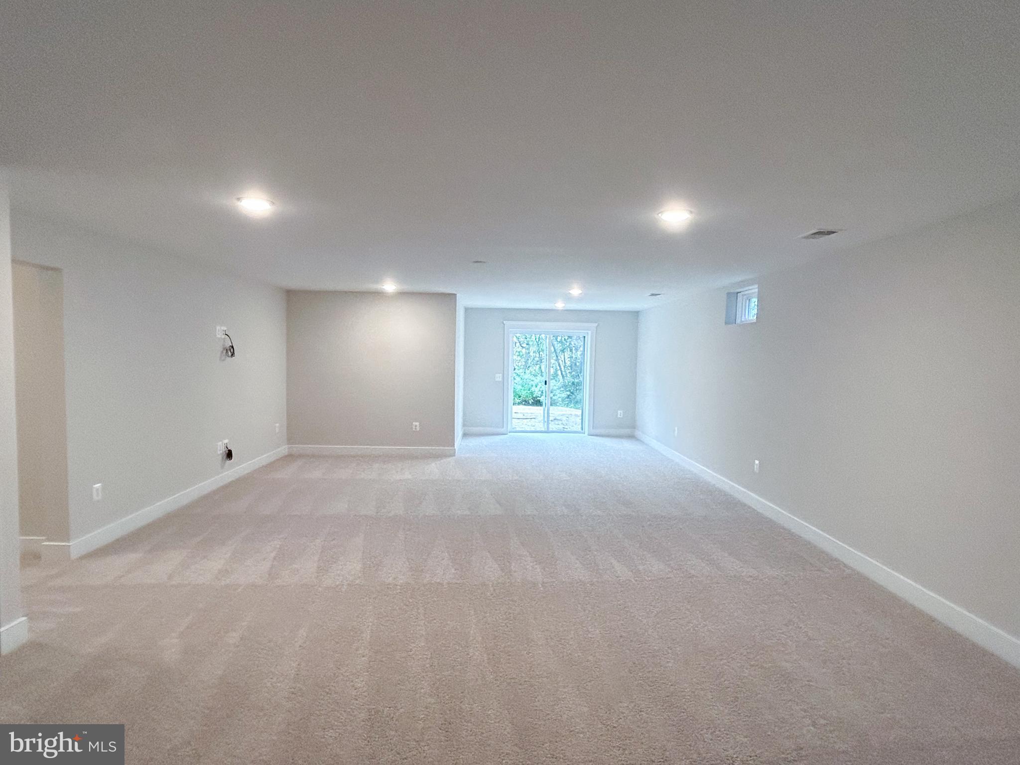 HIATT POINTE AT SNOWDEN BRIDGE - Residential