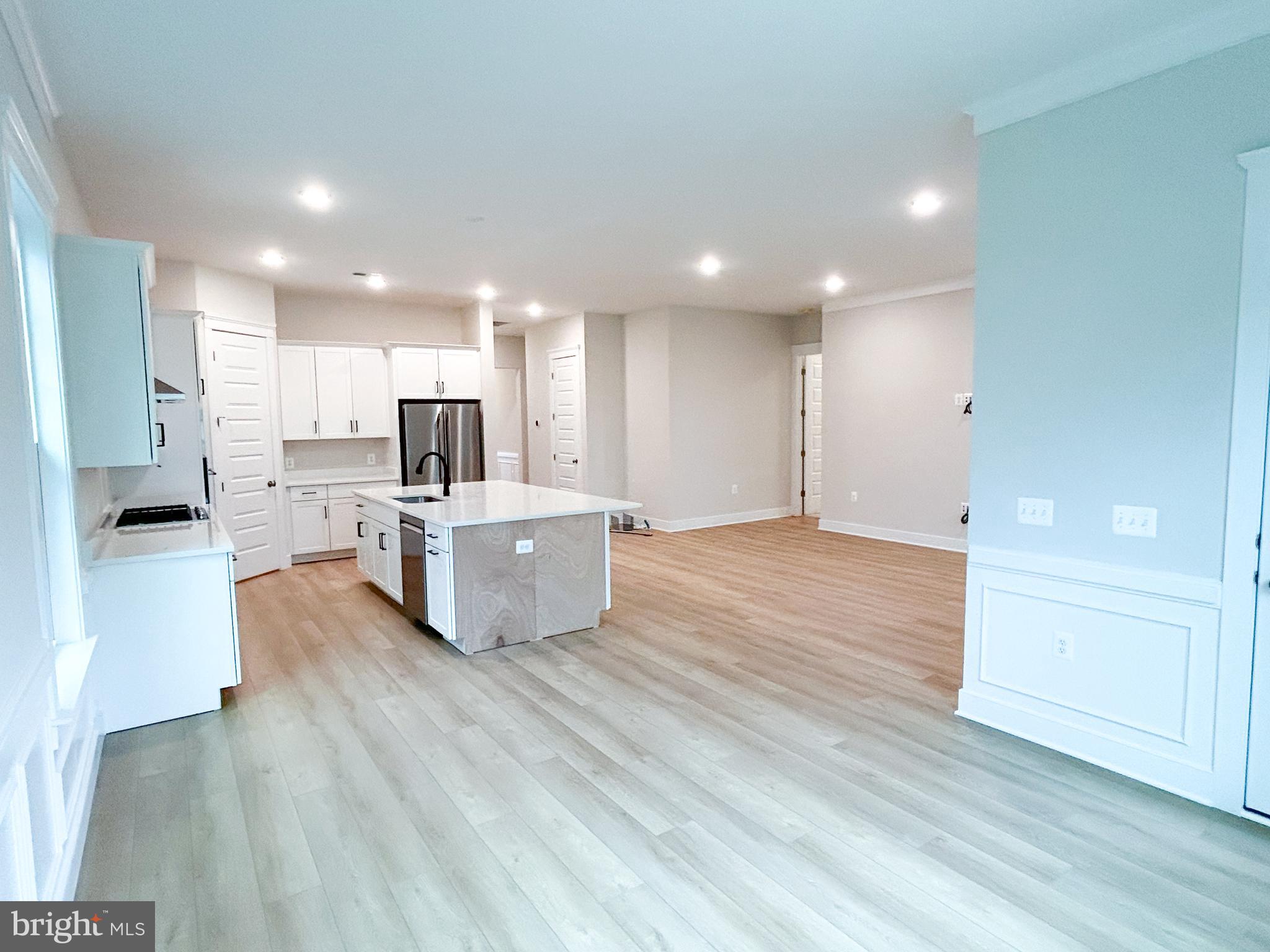 HIATT POINTE AT SNOWDEN BRIDGE - Residential