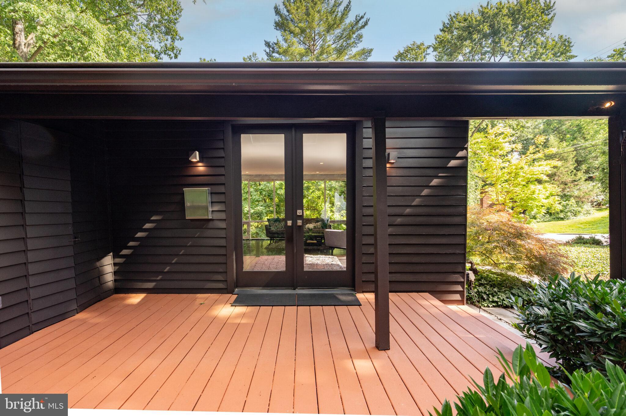 HOLLIN HILLS - Residential