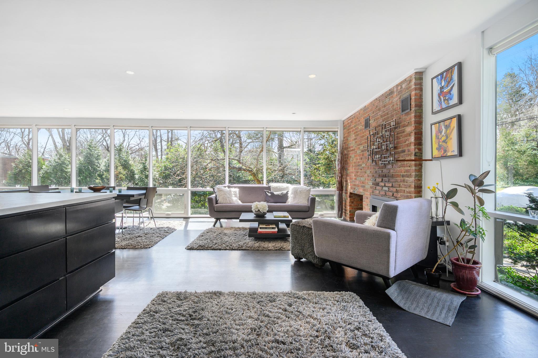 HOLLIN HILLS - Residential