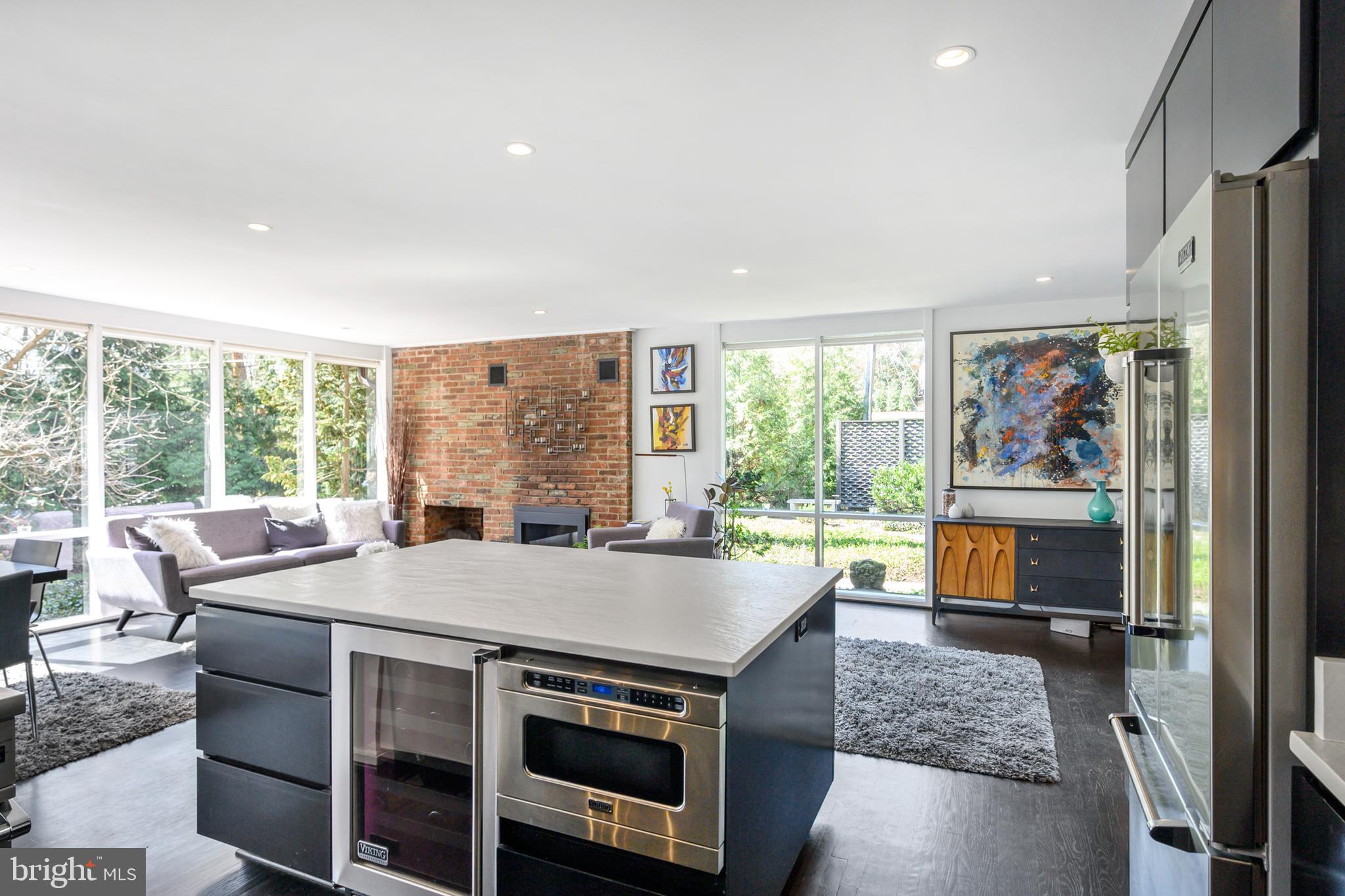 HOLLIN HILLS - Residential