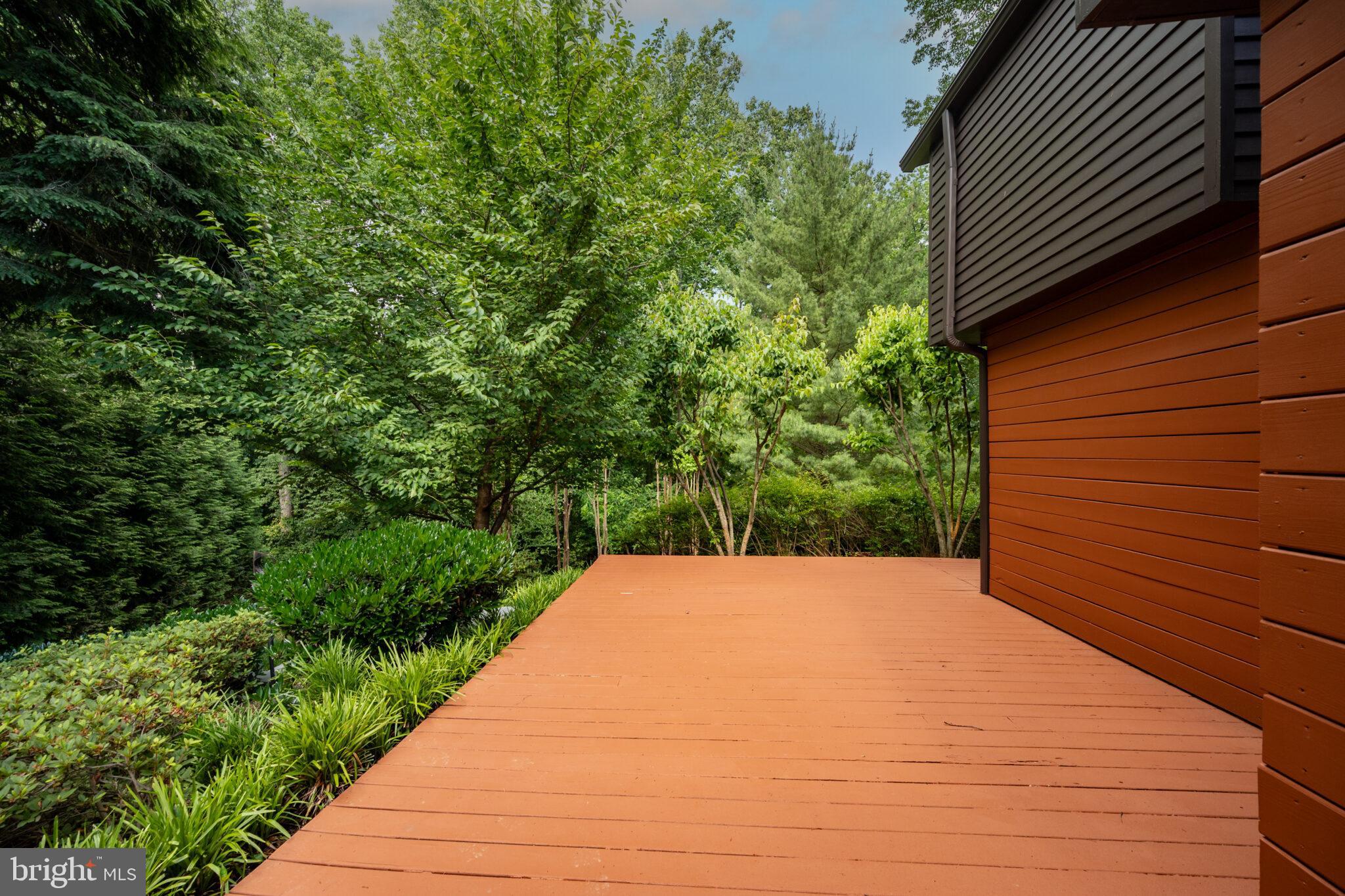 HOLLIN HILLS - Residential