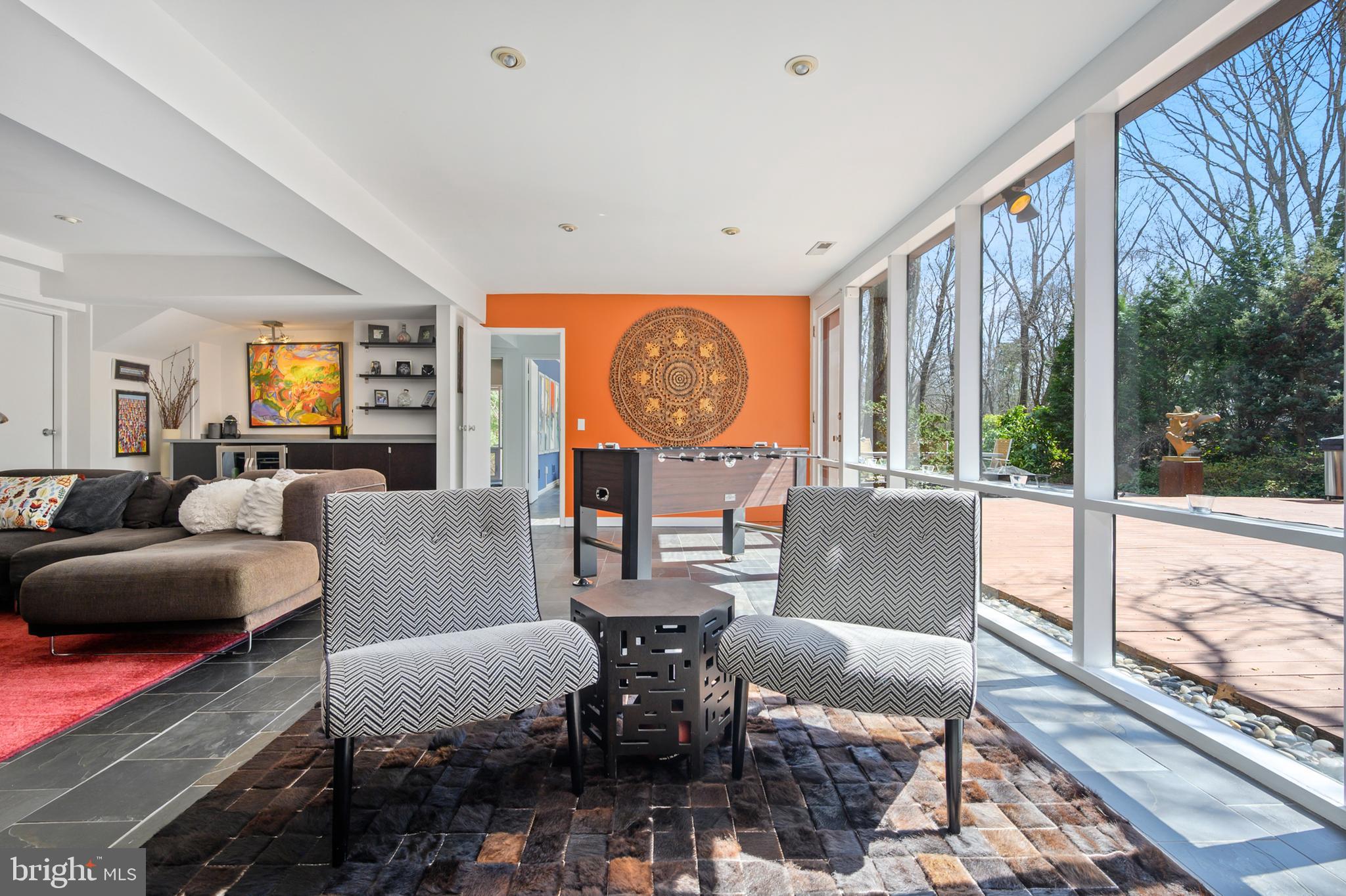 HOLLIN HILLS - Residential
