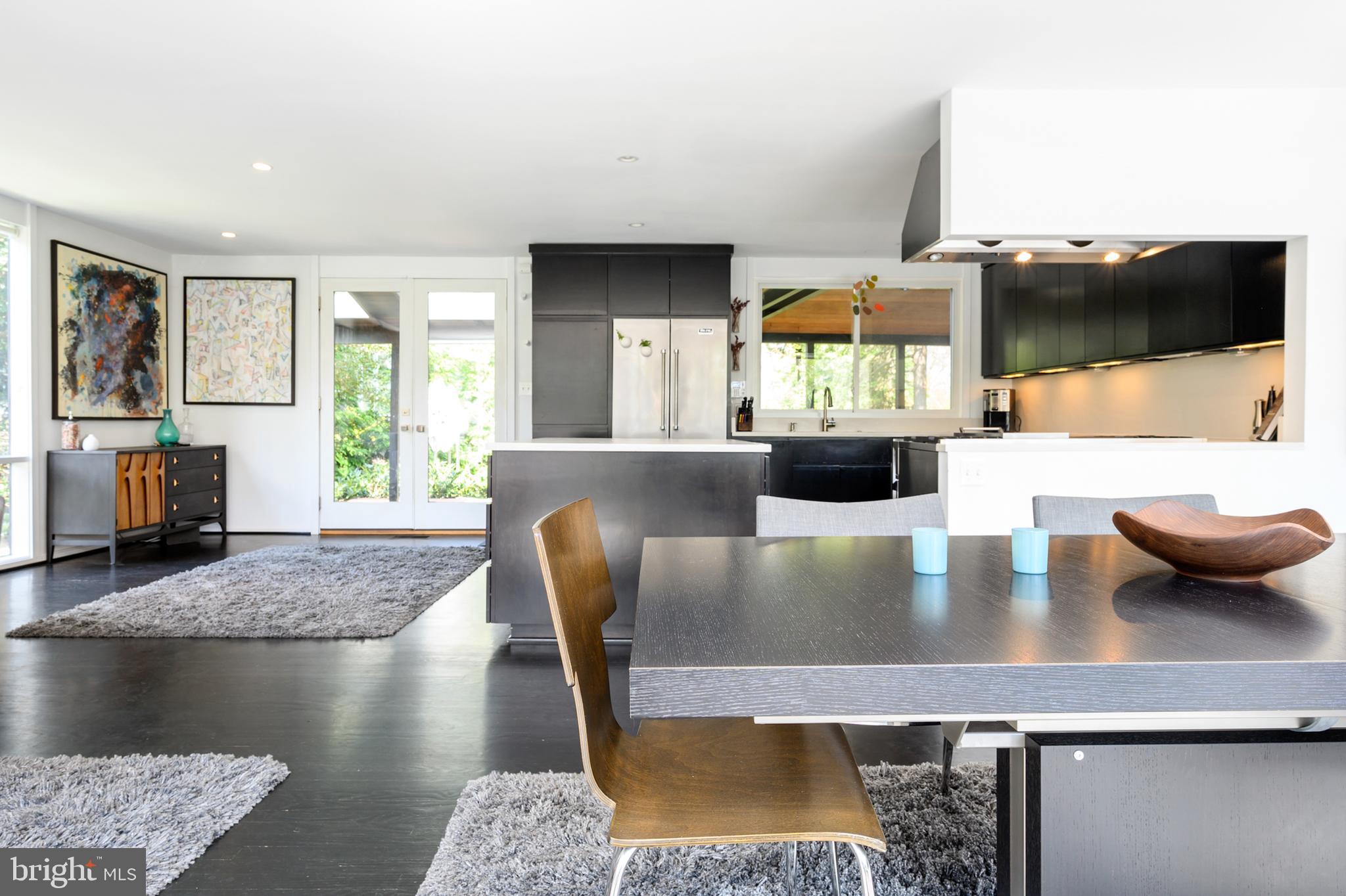 HOLLIN HILLS - Residential