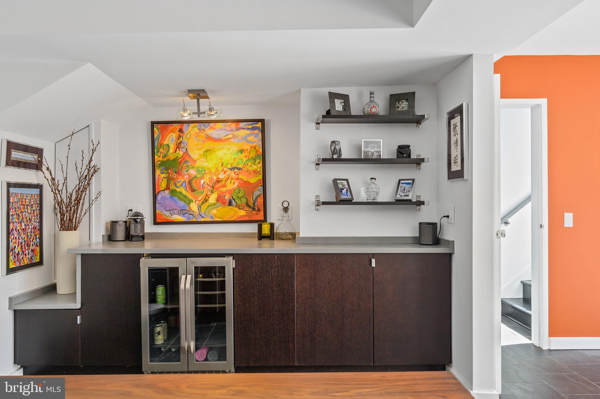 HOLLIN HILLS - Residential