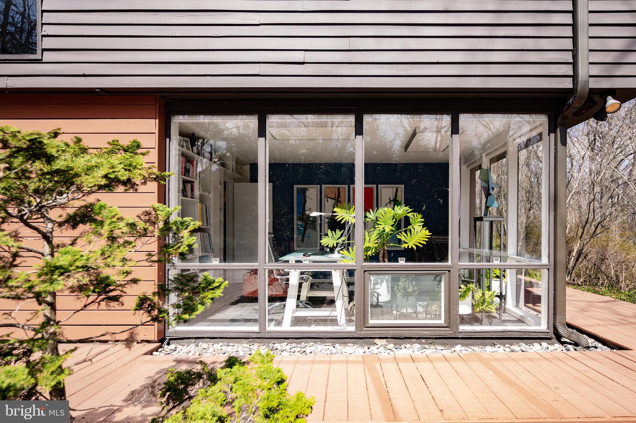 HOLLIN HILLS - Residential