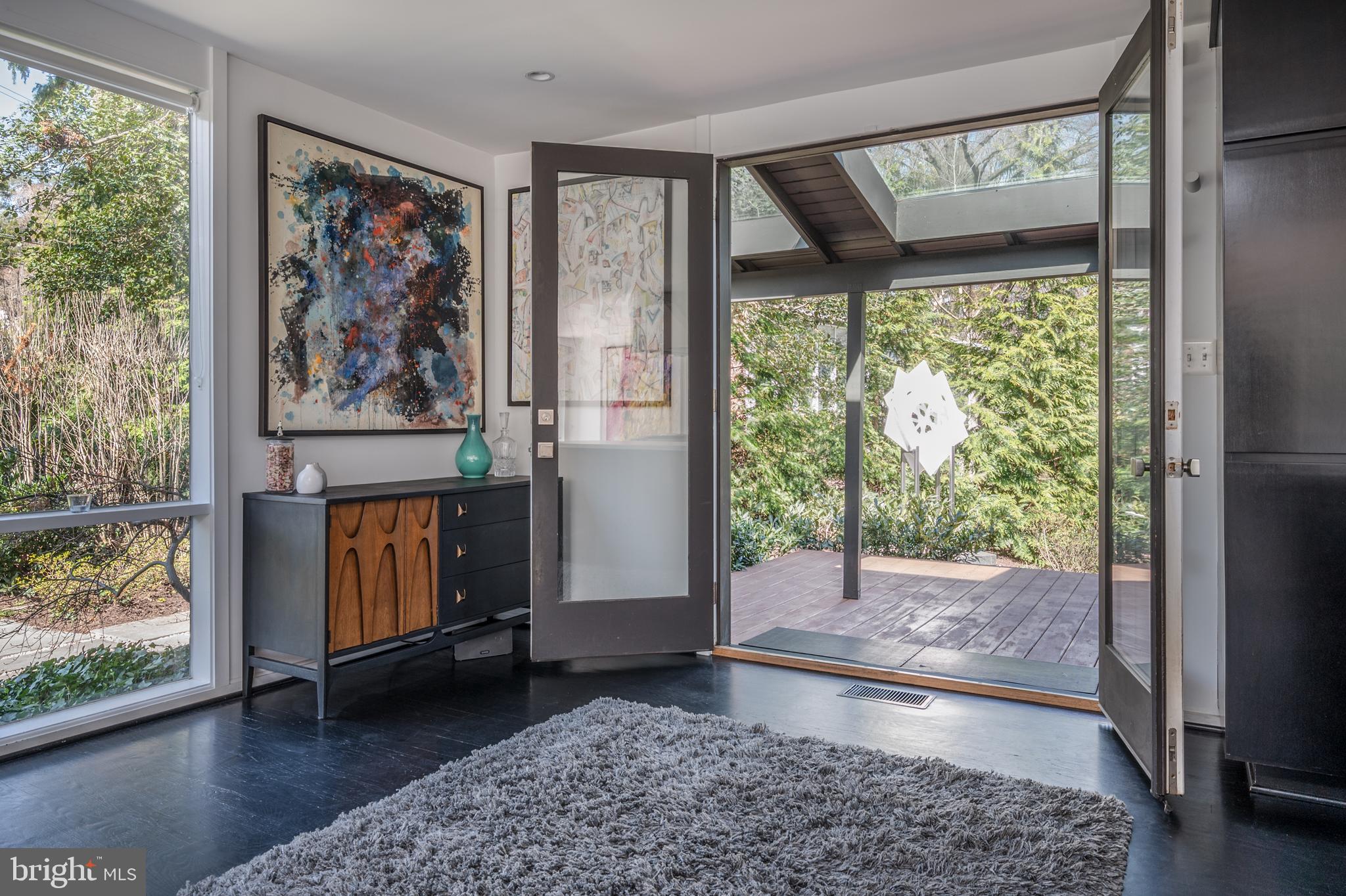 HOLLIN HILLS - Residential