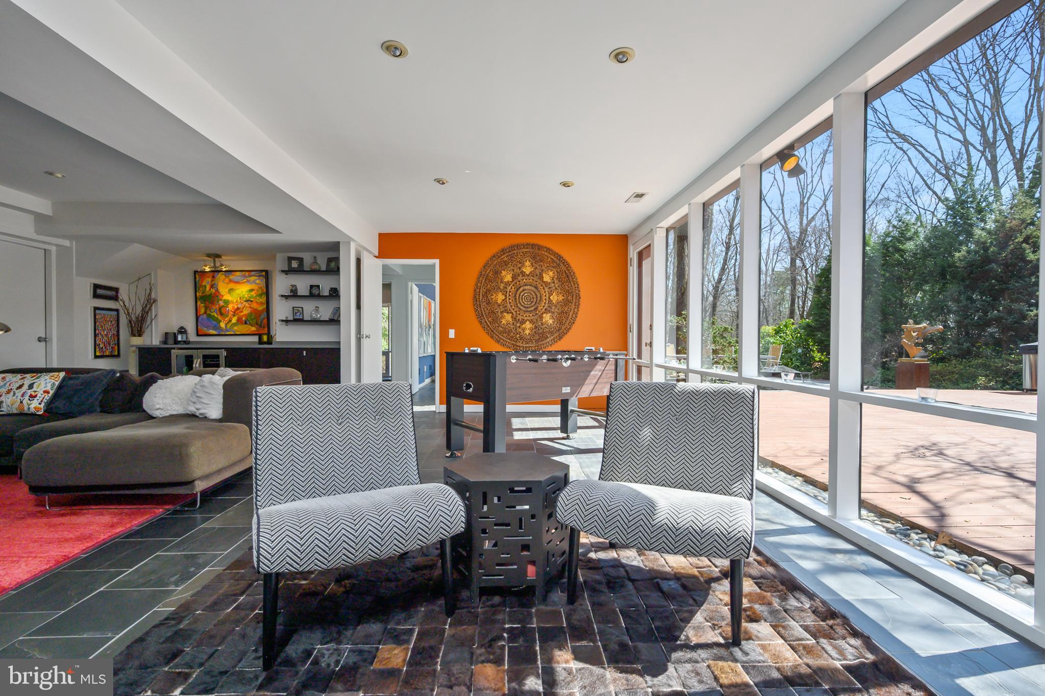 HOLLIN HILLS - Residential
